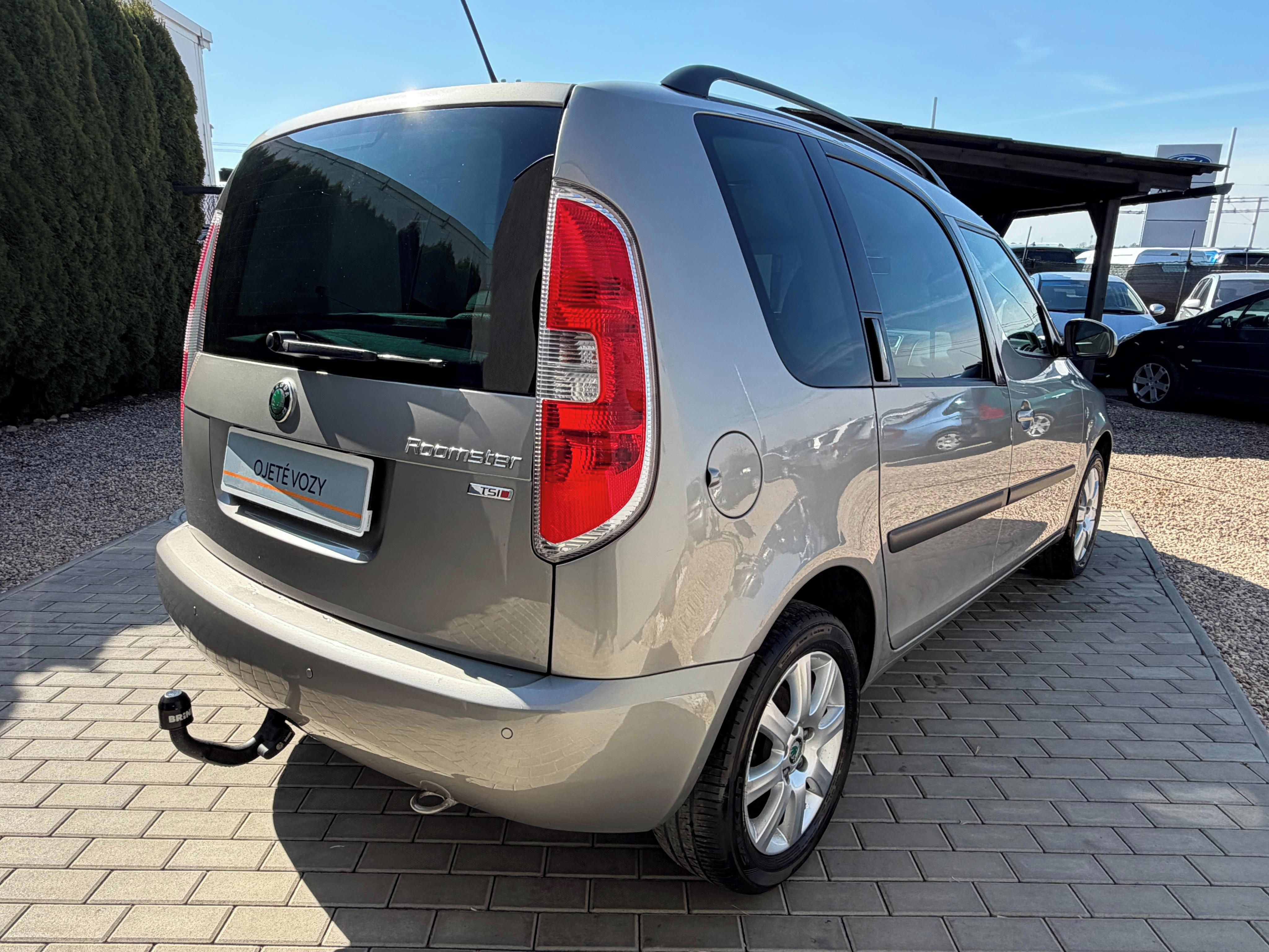Škoda Roomster, 1.2 TSI 77KW DSG, Po 1. Maj. - fotka 4