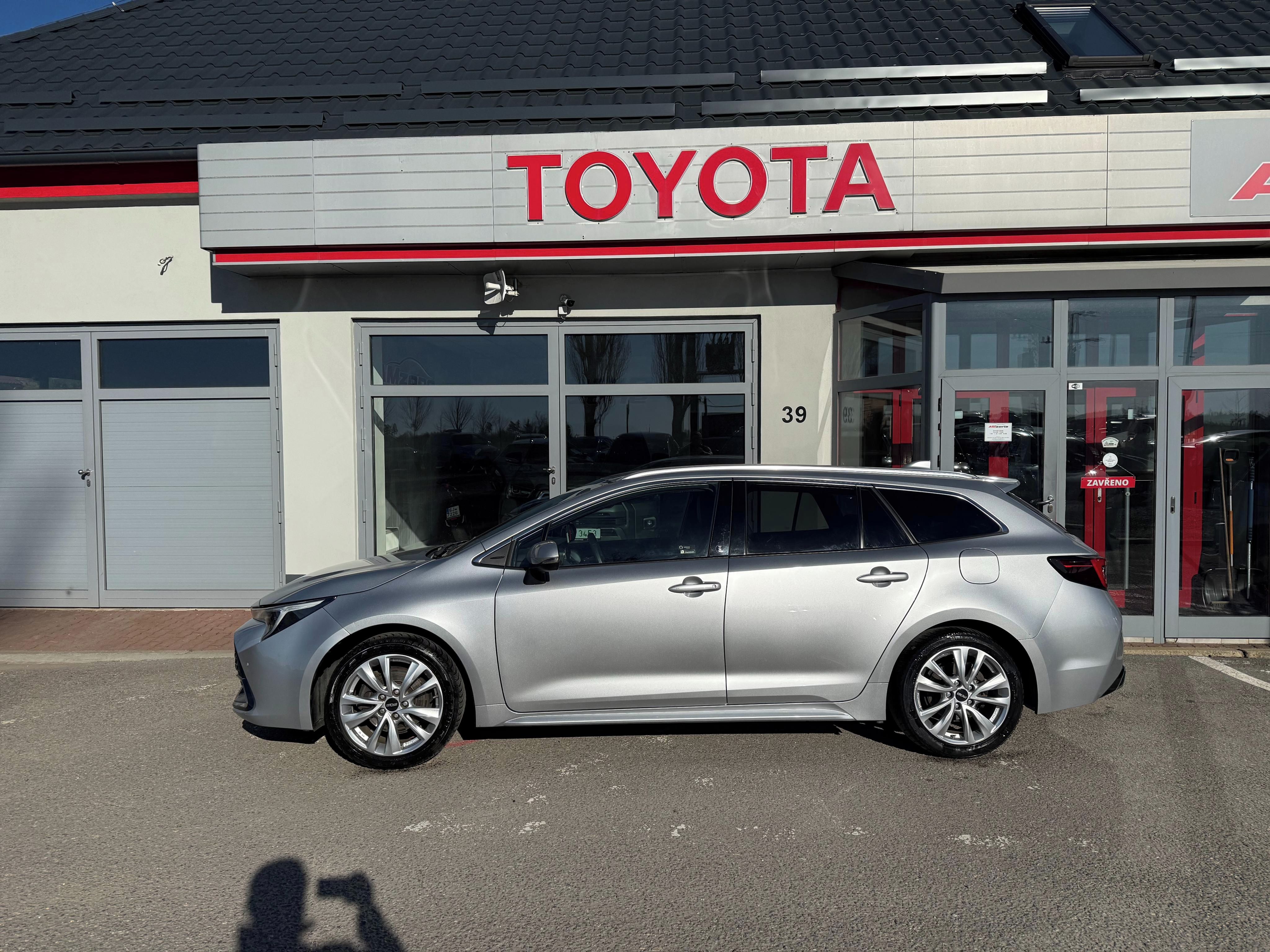 Toyota Corolla, 2,0 HSD WG STYLE - fotka 4