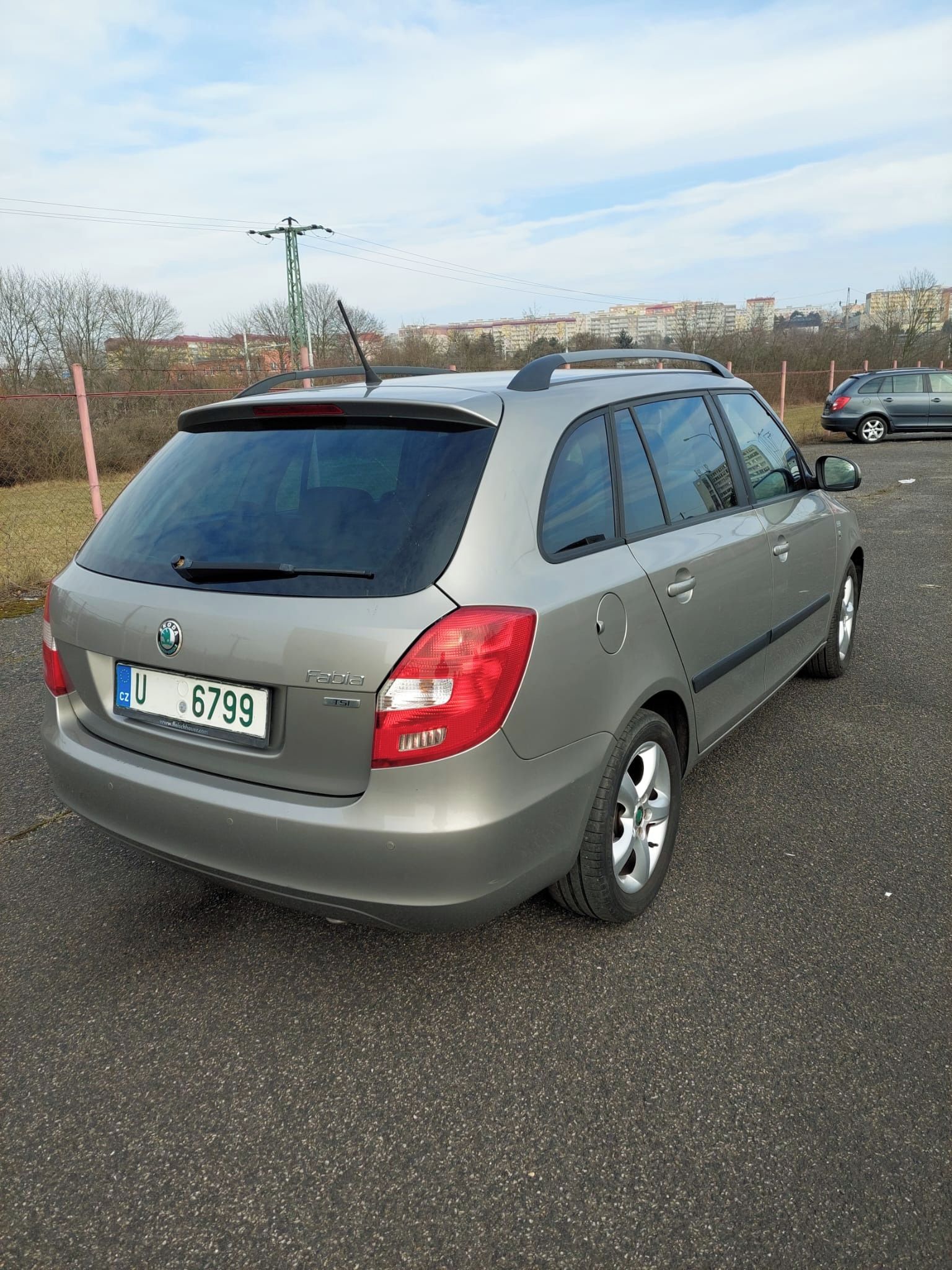 Škoda Fabia, 1.2TSI / 63KW FAMILY - fotka 3