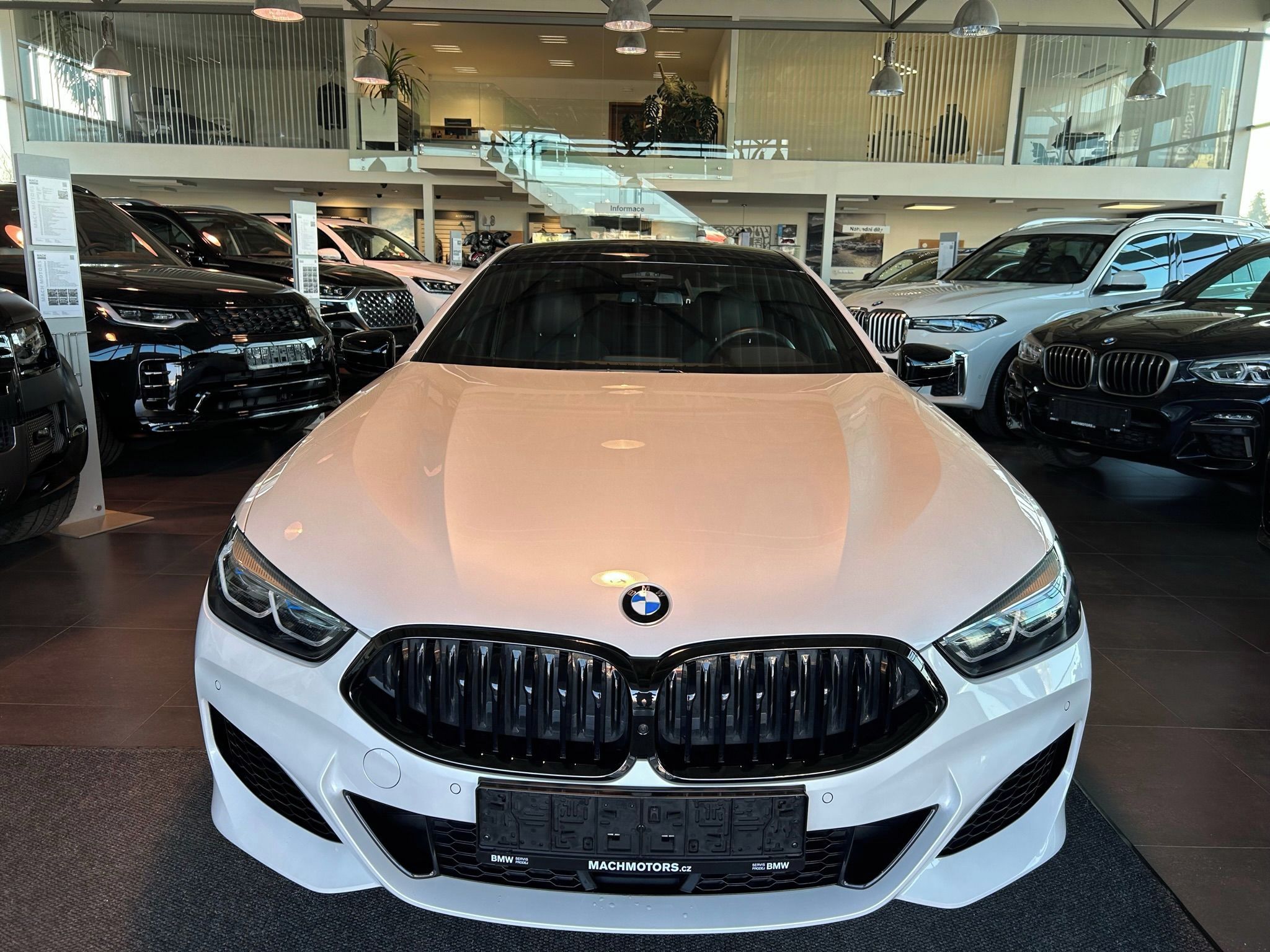 BMW Řada 8, 840i Gran Coupé 04/2025 - fotka 3