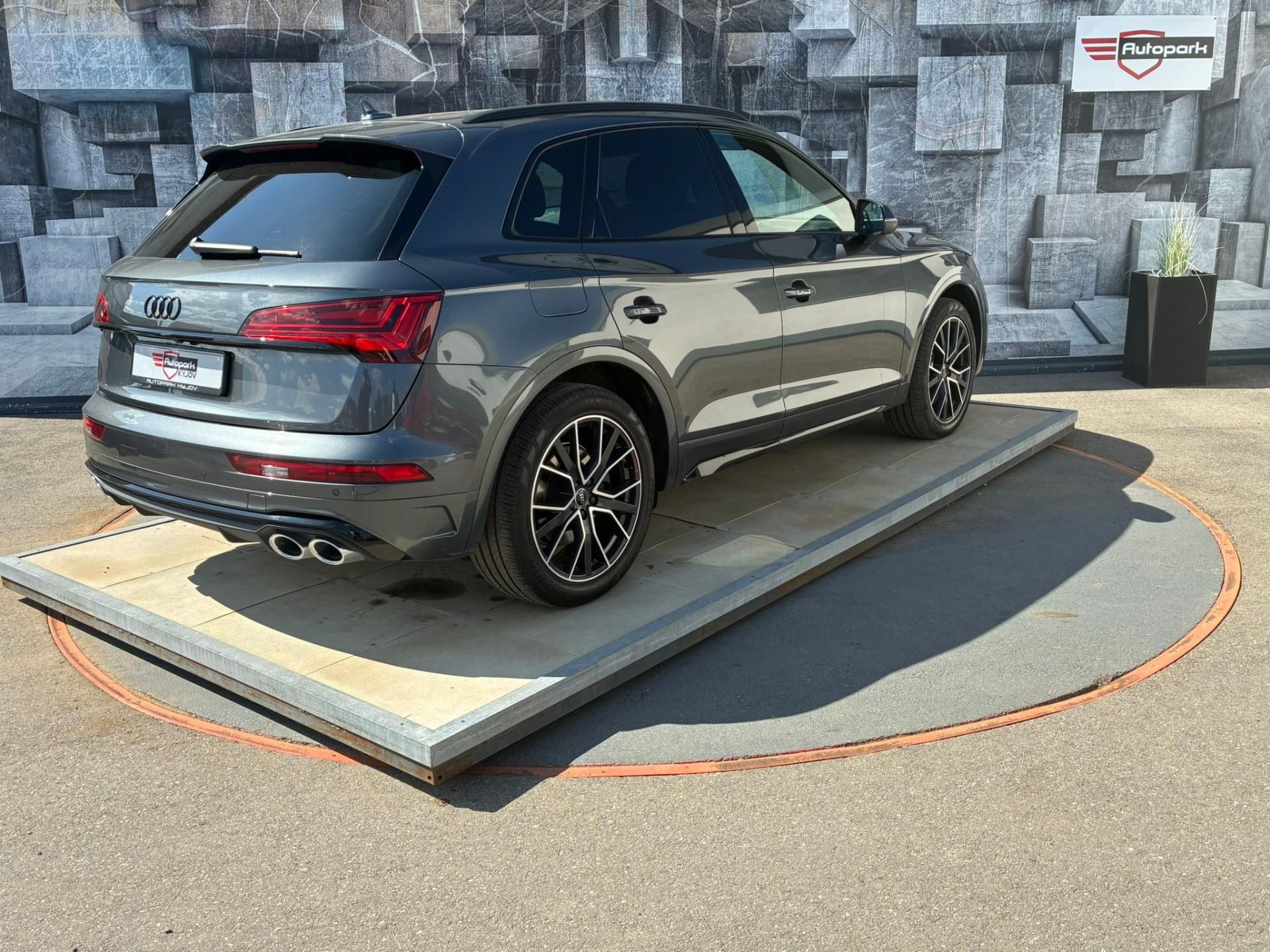 Audi SQ5, 3.0TDi,251KW,4x4,DPH,B&O,SLINE - fotka 6