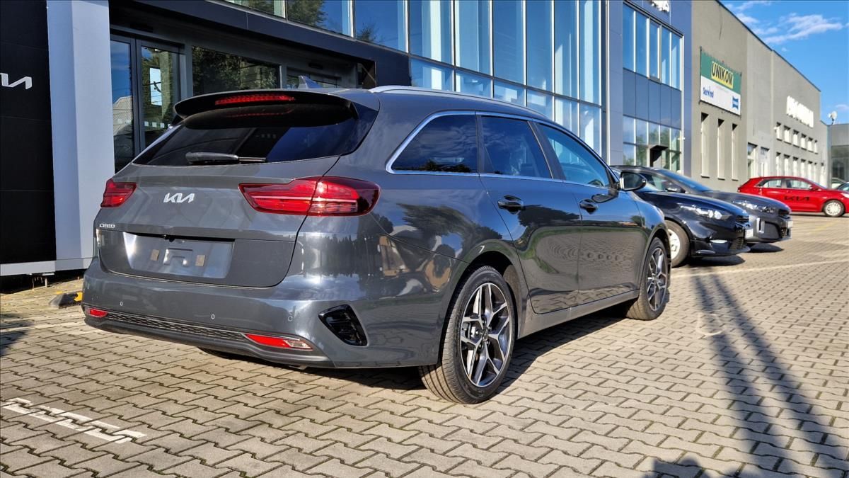Kia Cee´d, 1,5 T-GDi 7DCT TOP + BUS - fotka 4