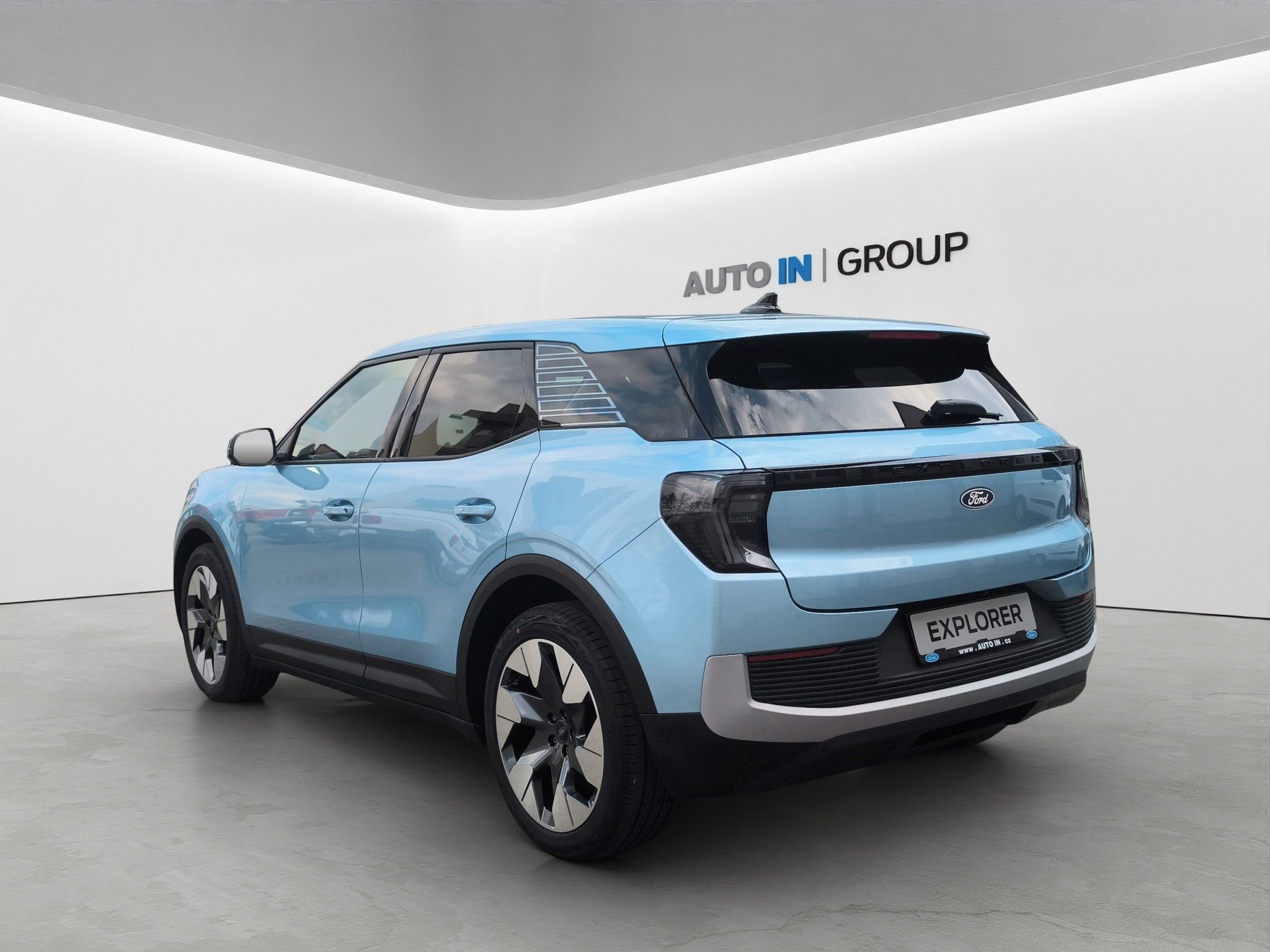 Ford Explorer, Premium SUV 77 kWh,0 PRODLOUŽE - fotka 4