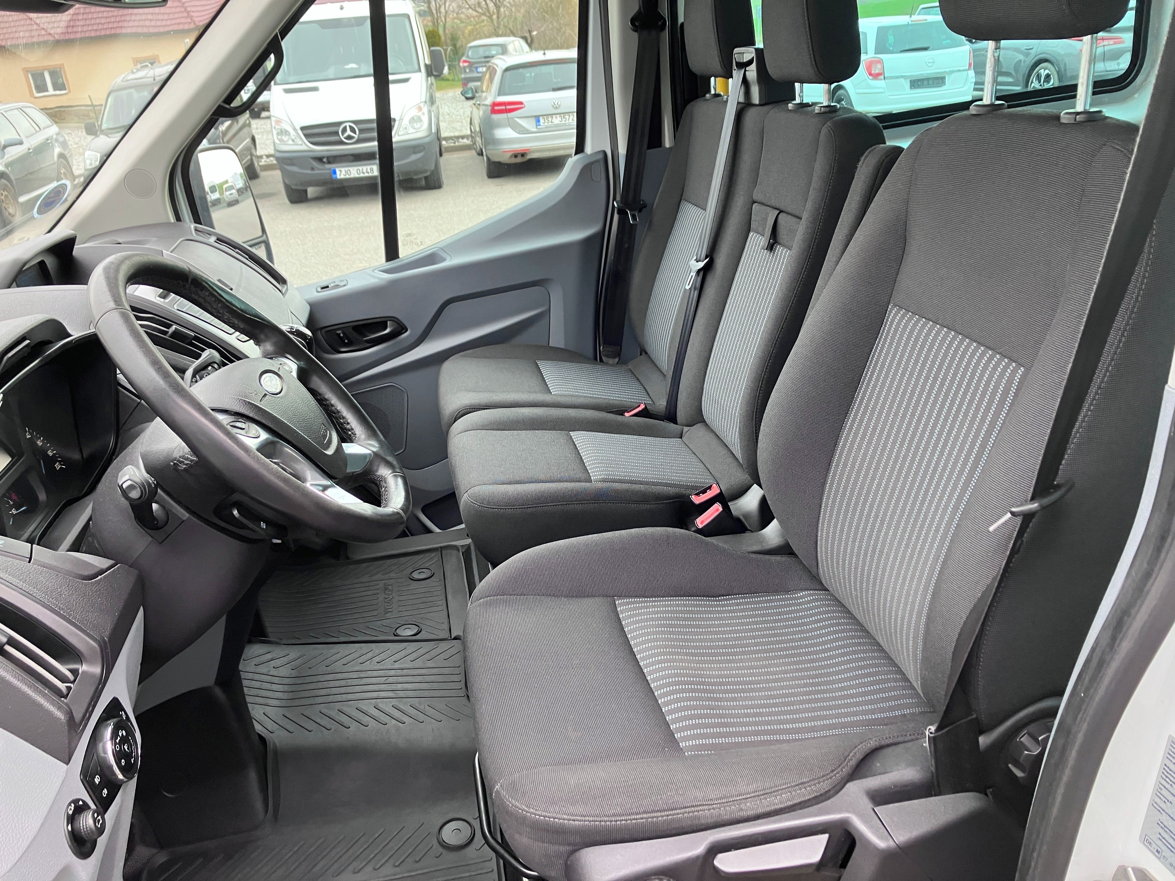 Ford Transit, 2,2TDCI 92kW L3H2 bez ADBLUE - fotka 5