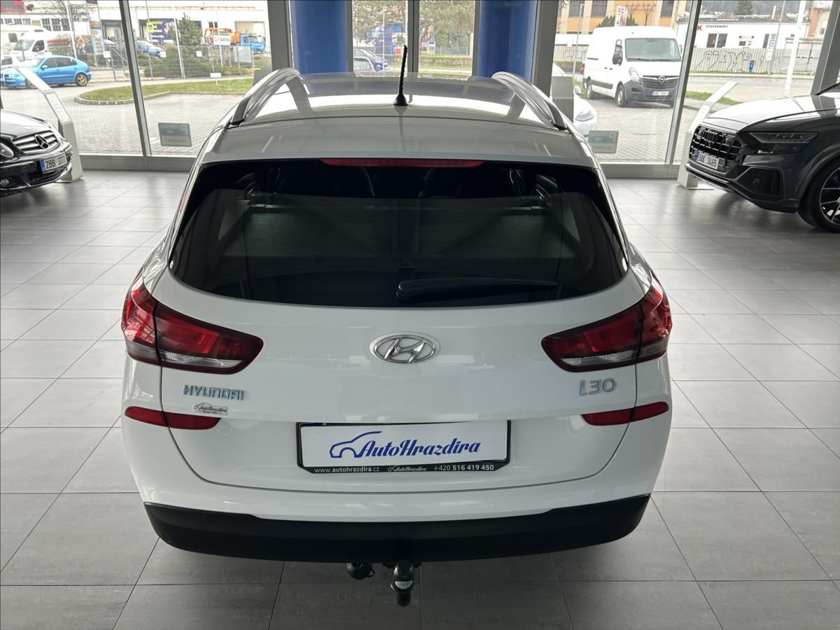 Hyundai i30, 1,4   TGDI,ČR,SERVISKA,TAŽNÉ,D - fotka 5