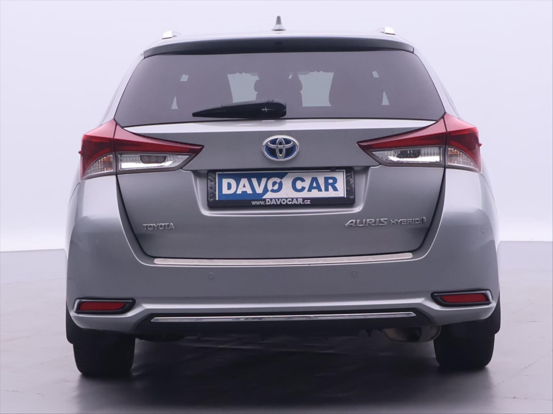 Toyota Auris, 1,8 Hybrid e-CVT Executive CZ - fotka 6
