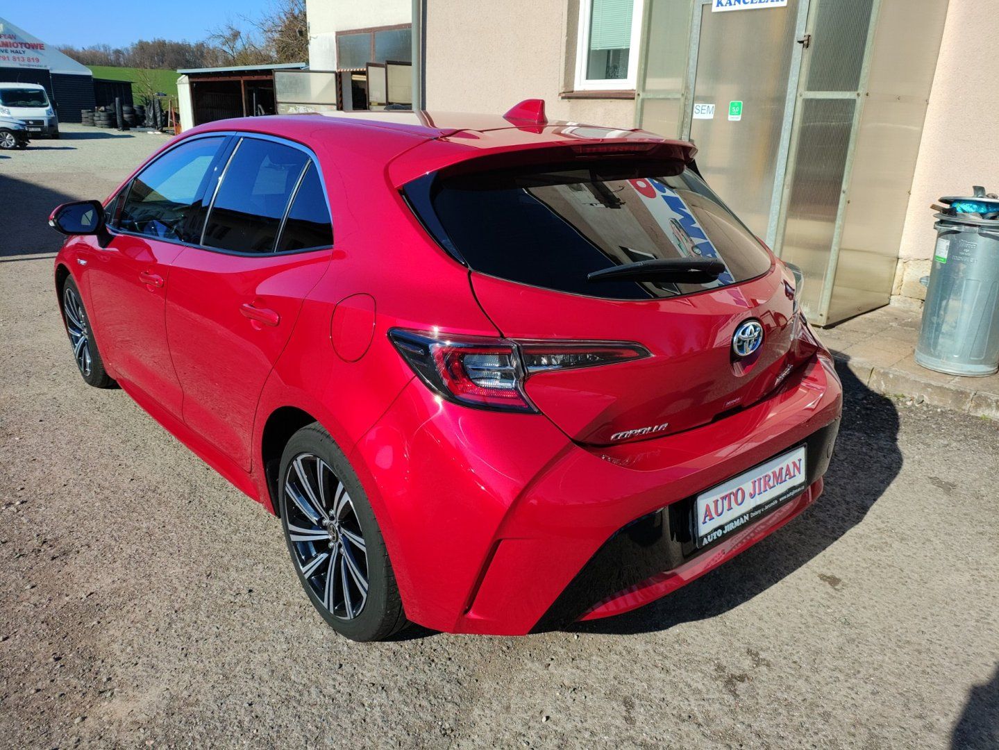 Toyota Corolla, 1.8 Hybrid - fotka 4
