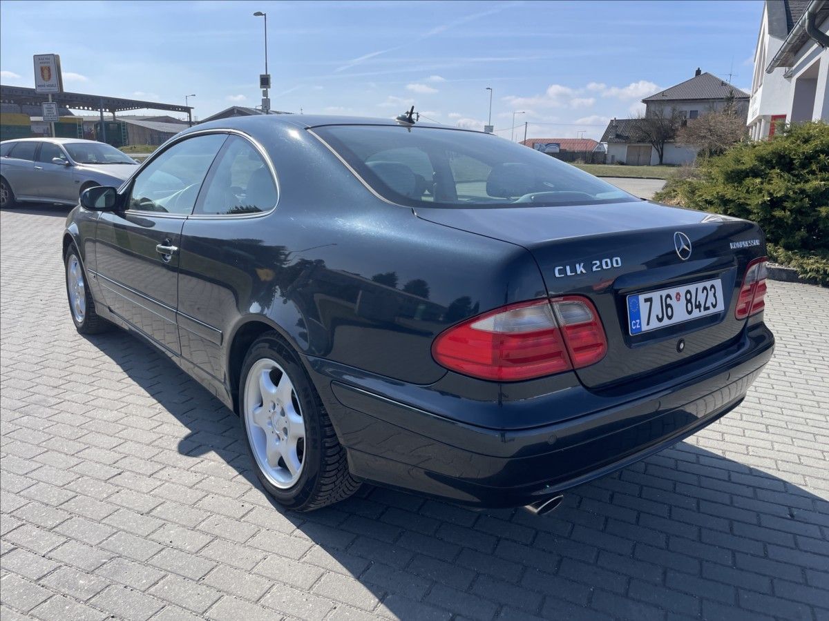 Mercedes-Benz CLK, 2,0 i 150kw Kompressor Automat - fotka 3