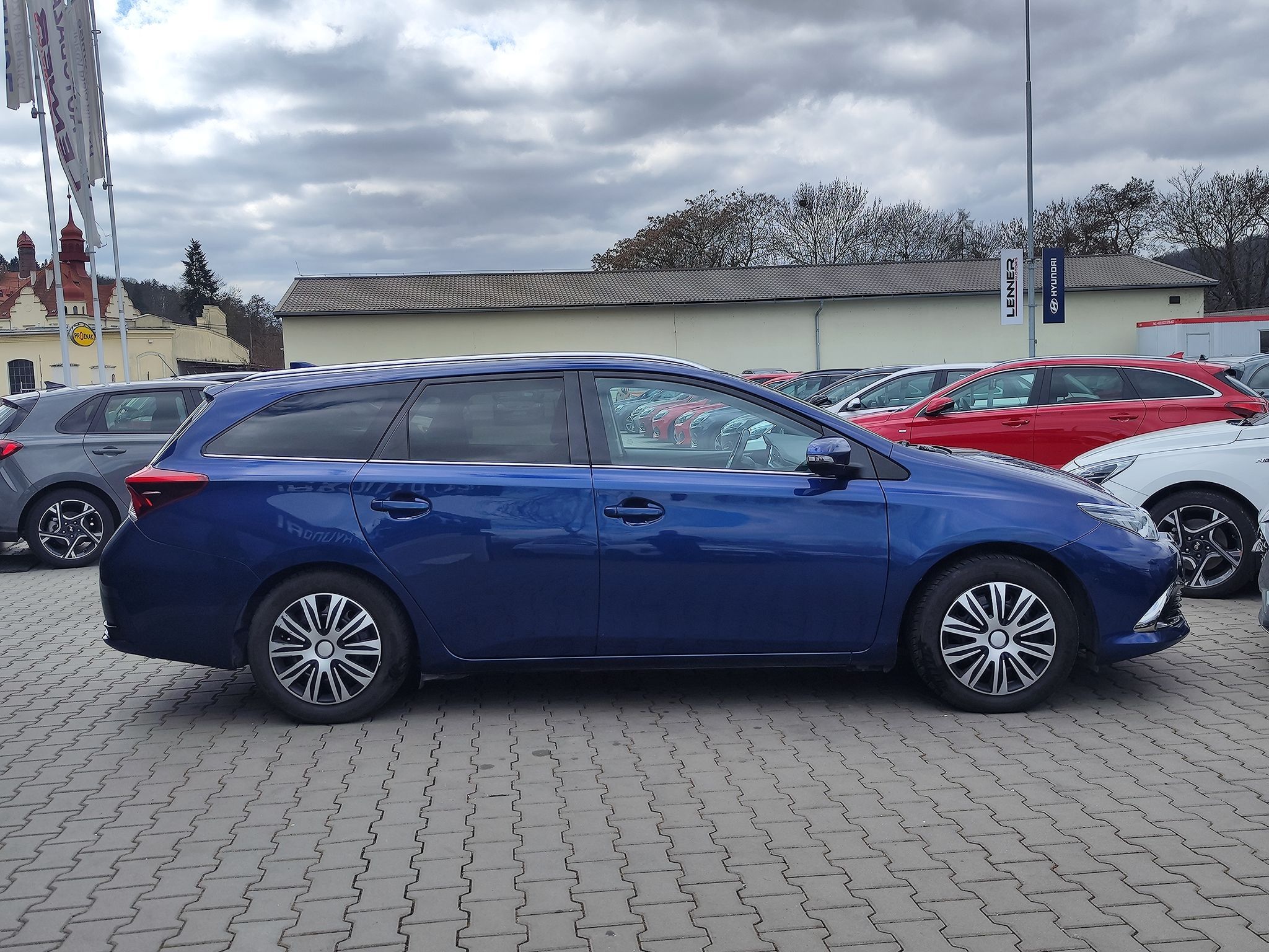 Toyota Auris, 1.6 D-4D/82kW Executive TS - fotka 4