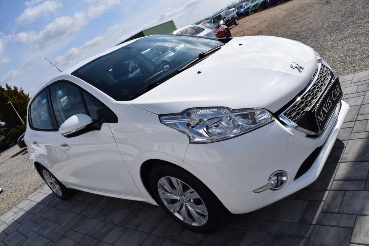 Peugeot 208, 1,4 HDi 50KW NÍZKÉ KM KLIMA - fotka 4