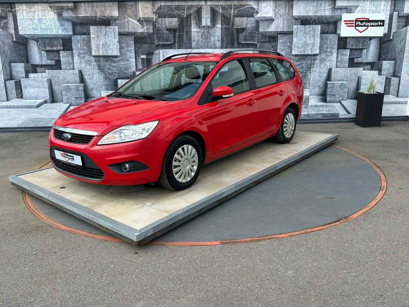 Ford Focus, 1.6TDCi, 66KW, VYHŘ. SEDADLA - fotka 3
