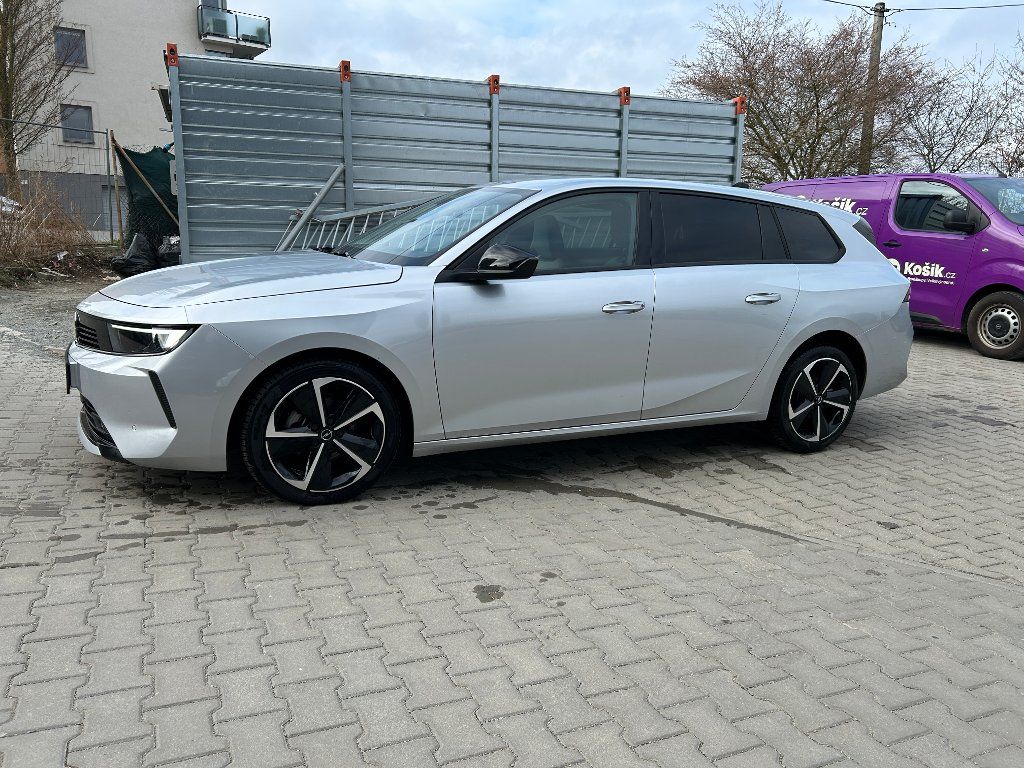 Opel Astra, ST Edition 1,2 Turbo 81kw MT6 - fotka 2