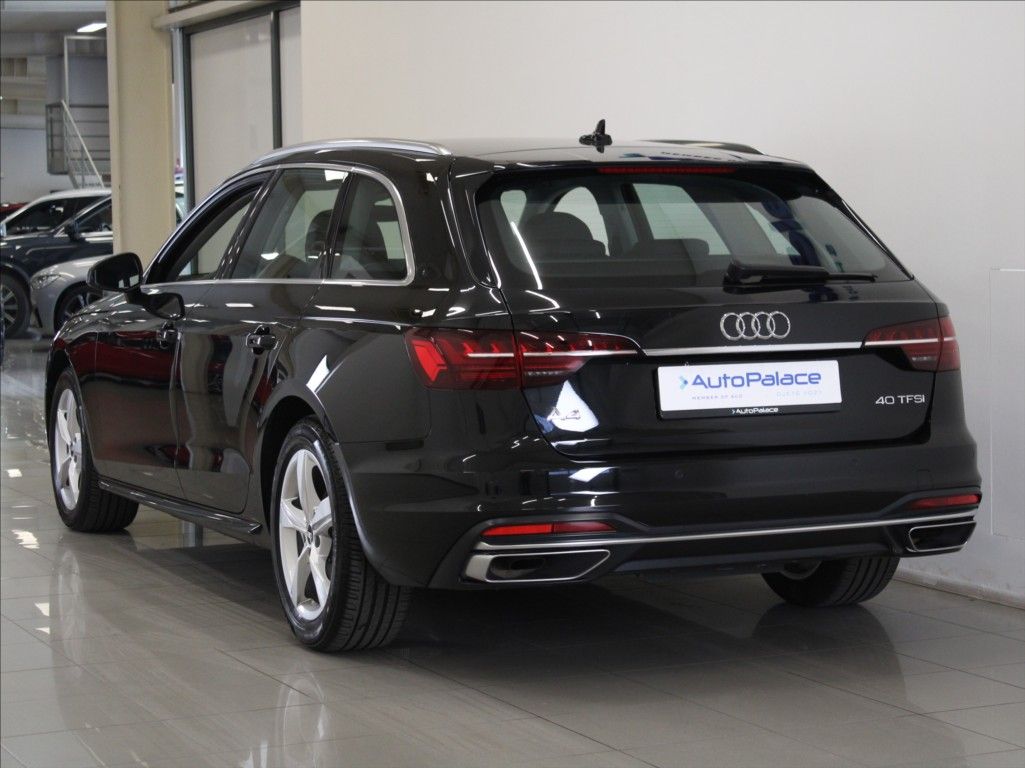 Audi A4, 2,0 TFSi 150kW Avant ACC LED - fotka 3