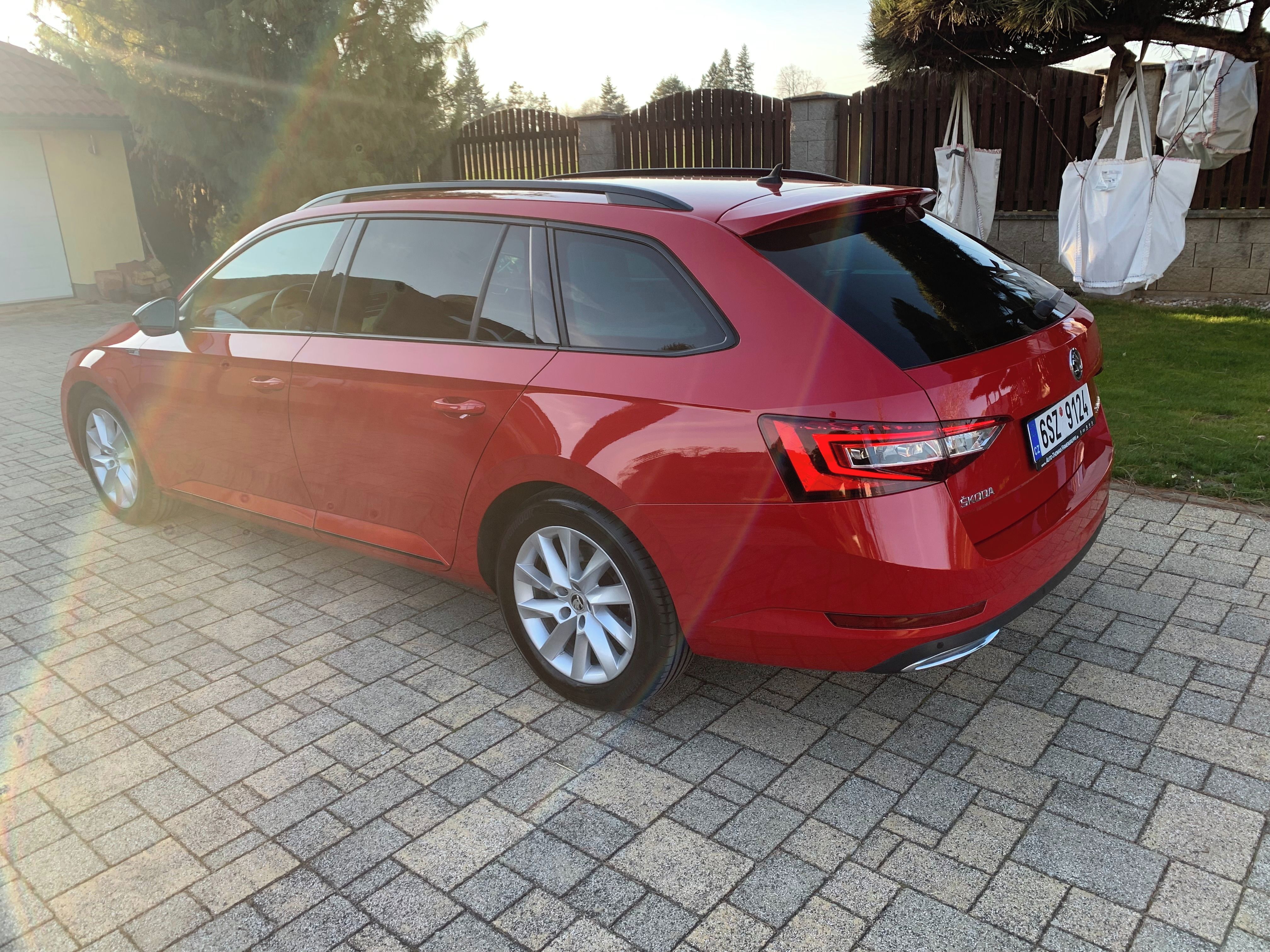 Škoda Superb, 2,0 TDI SPORT - fotka 3