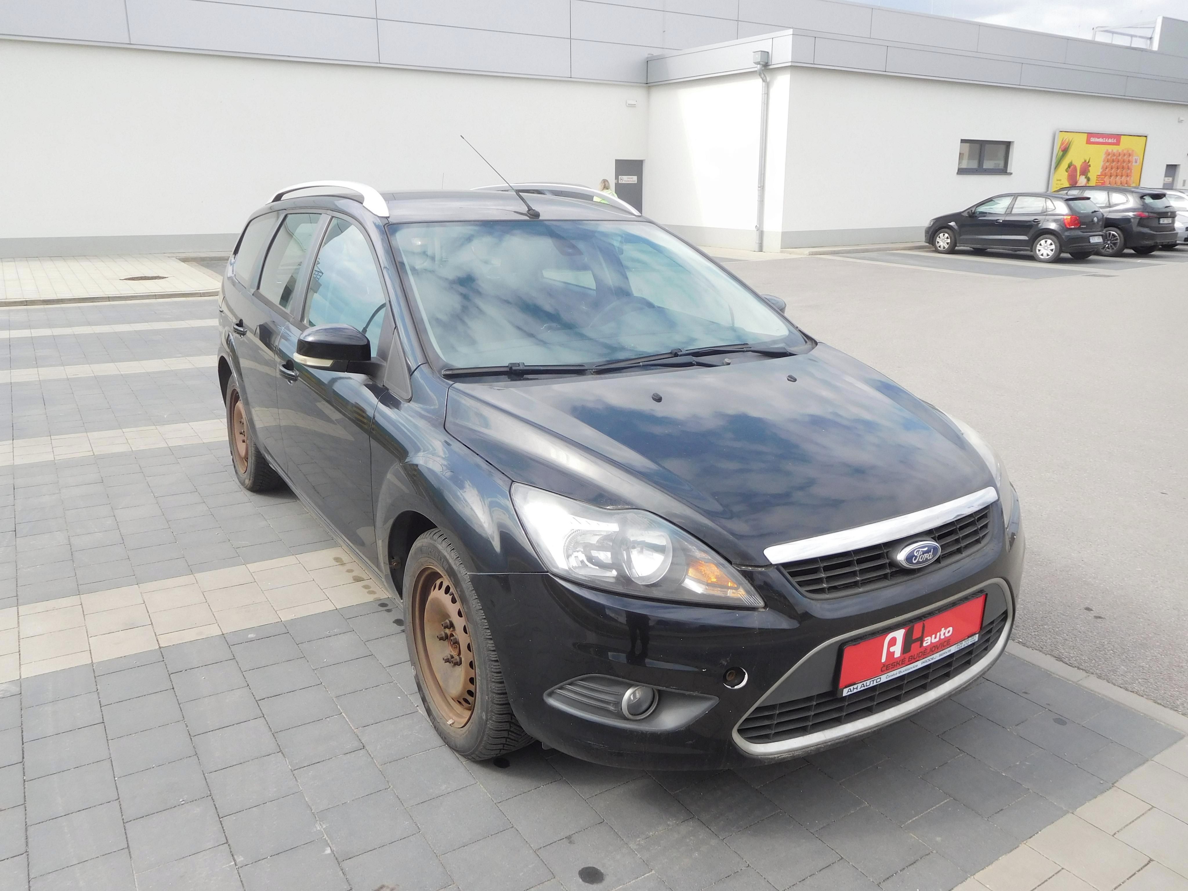 Ford Focus, Kombi 1.6 TDCi, 80 kW, Navi - fotka 2