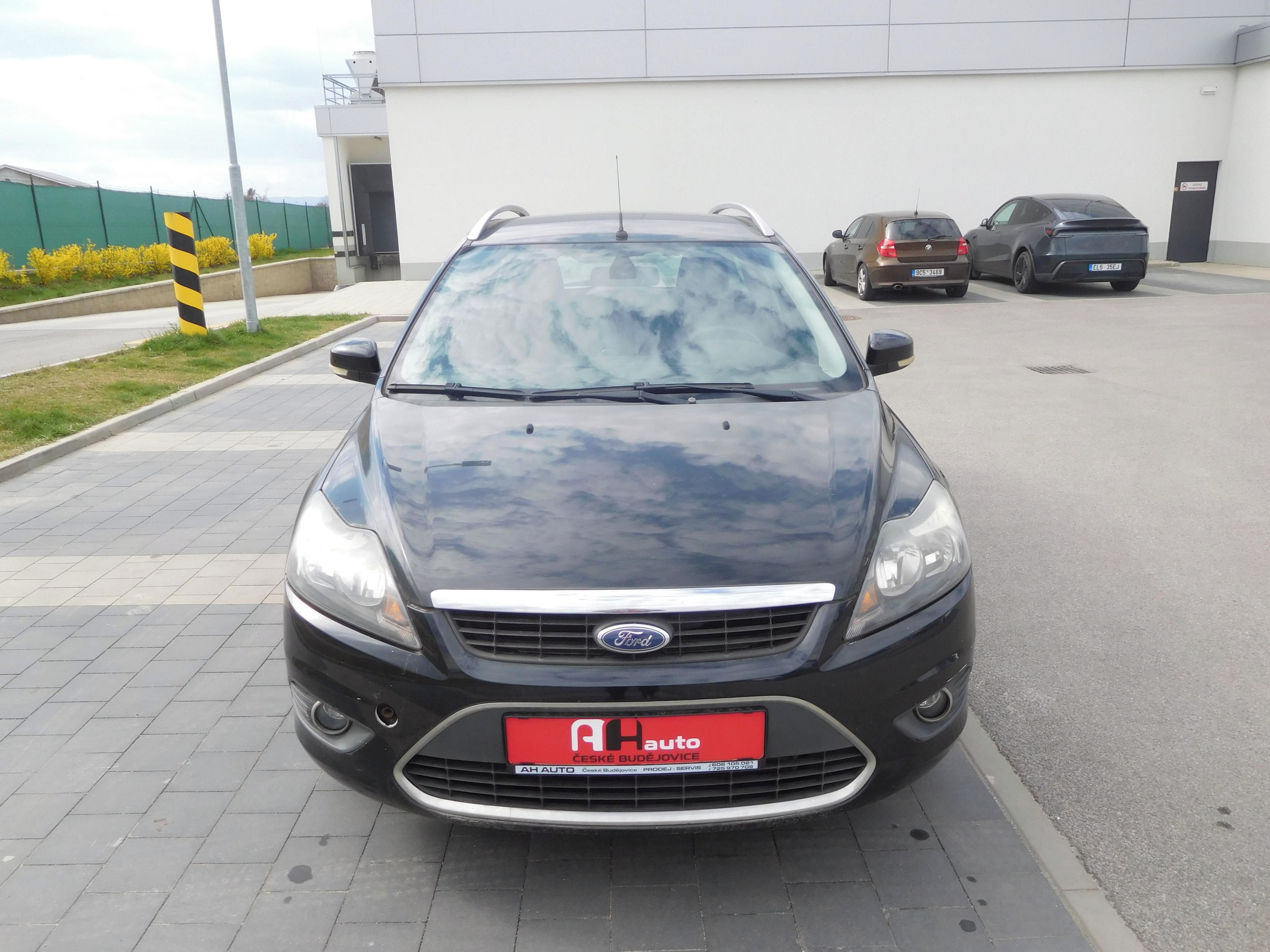 Ford Focus, Kombi 1.6 TDCi, 80 kW, Navi - fotka 6
