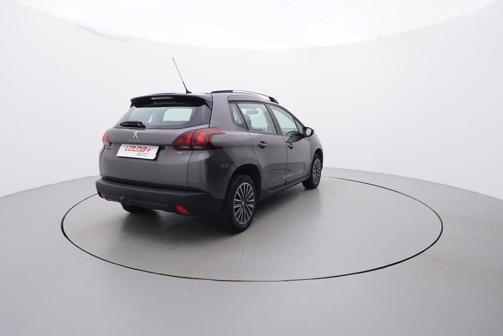 Peugeot 2008, 1.6 73 kW - fotka 5