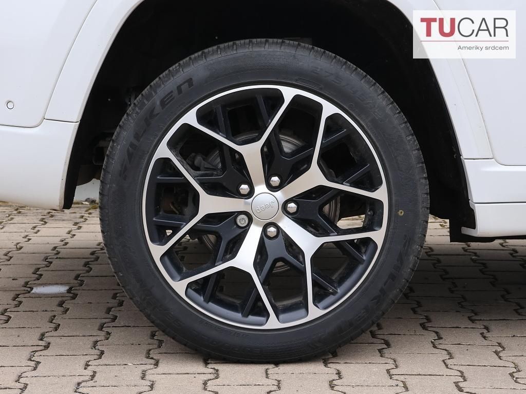 Jeep Grand Cherokee, Summit Reserve 5.7 V8 HEMI - fotka 6