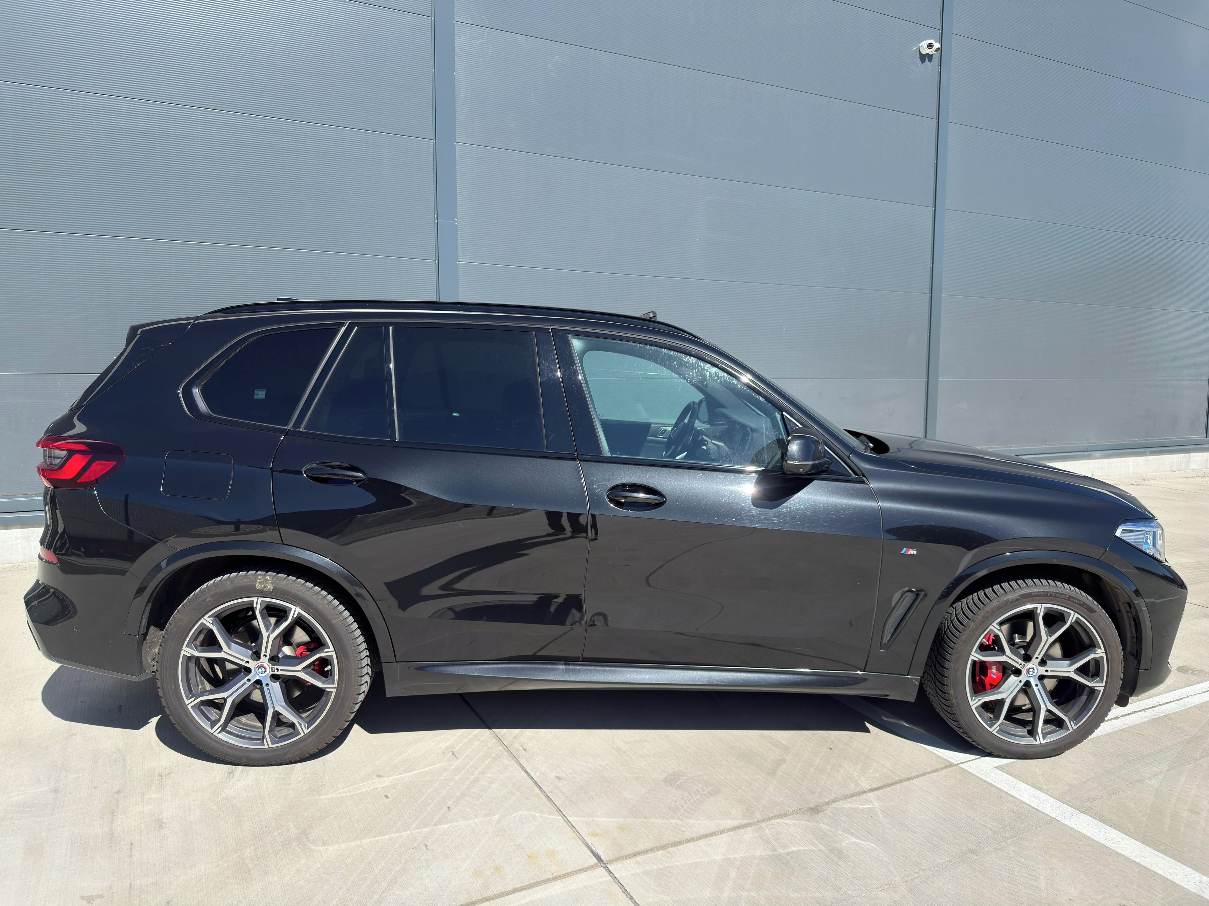 BMW X5, 30d, 1.majitel,pano,individual - fotka 3