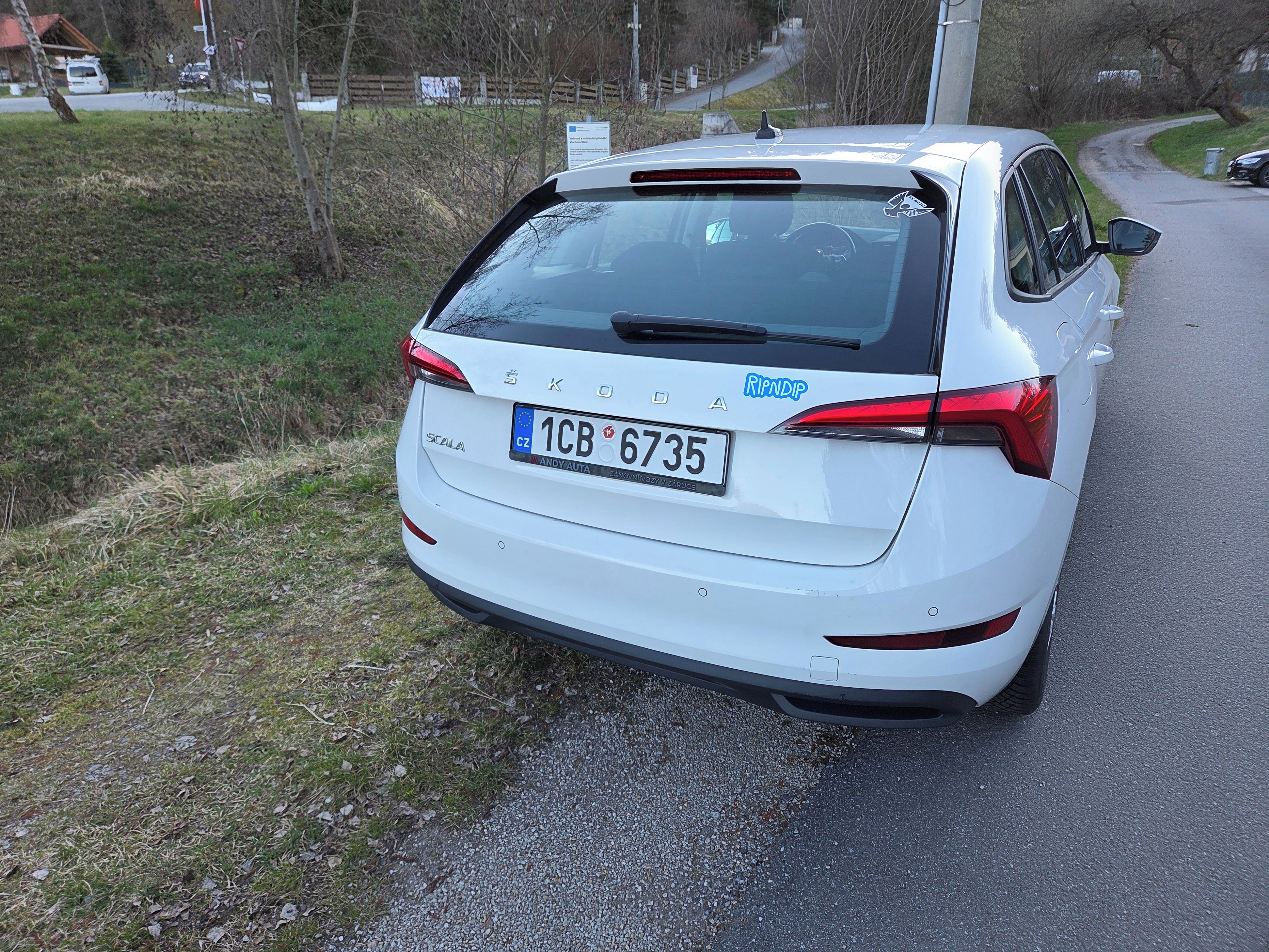 Škoda Scala, 1.6 TDI-85 kW - fotka 2