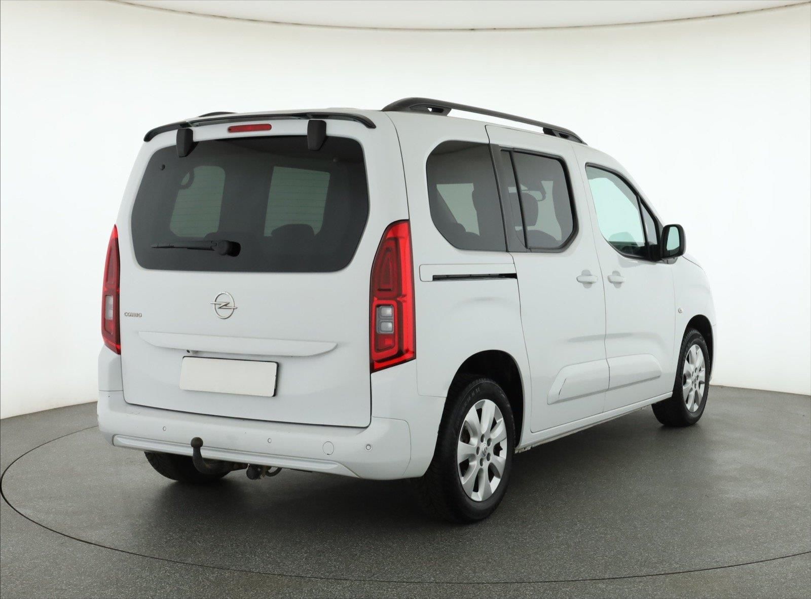 Opel Combo, 1.5 CDTI, Elegance, 5Míst - fotka 5
