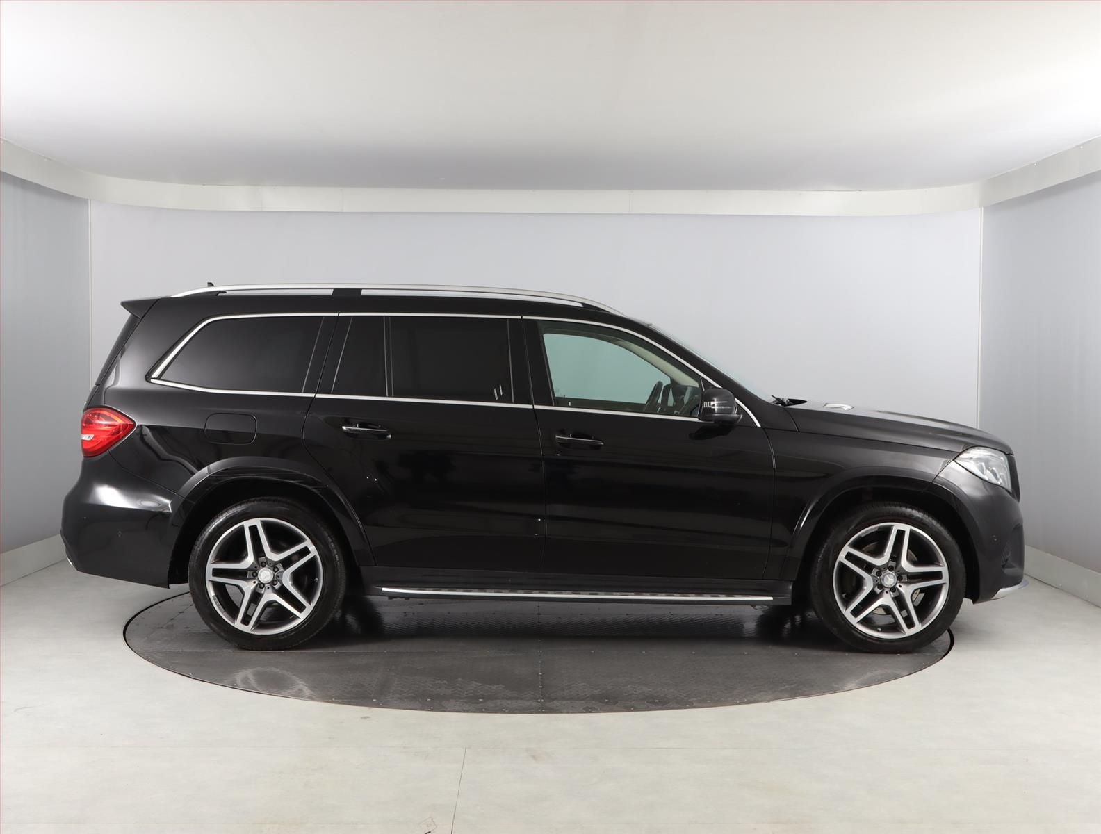 Mercedes-Benz GLS, 500 4MATIC, 4X4, Automat - fotka 6