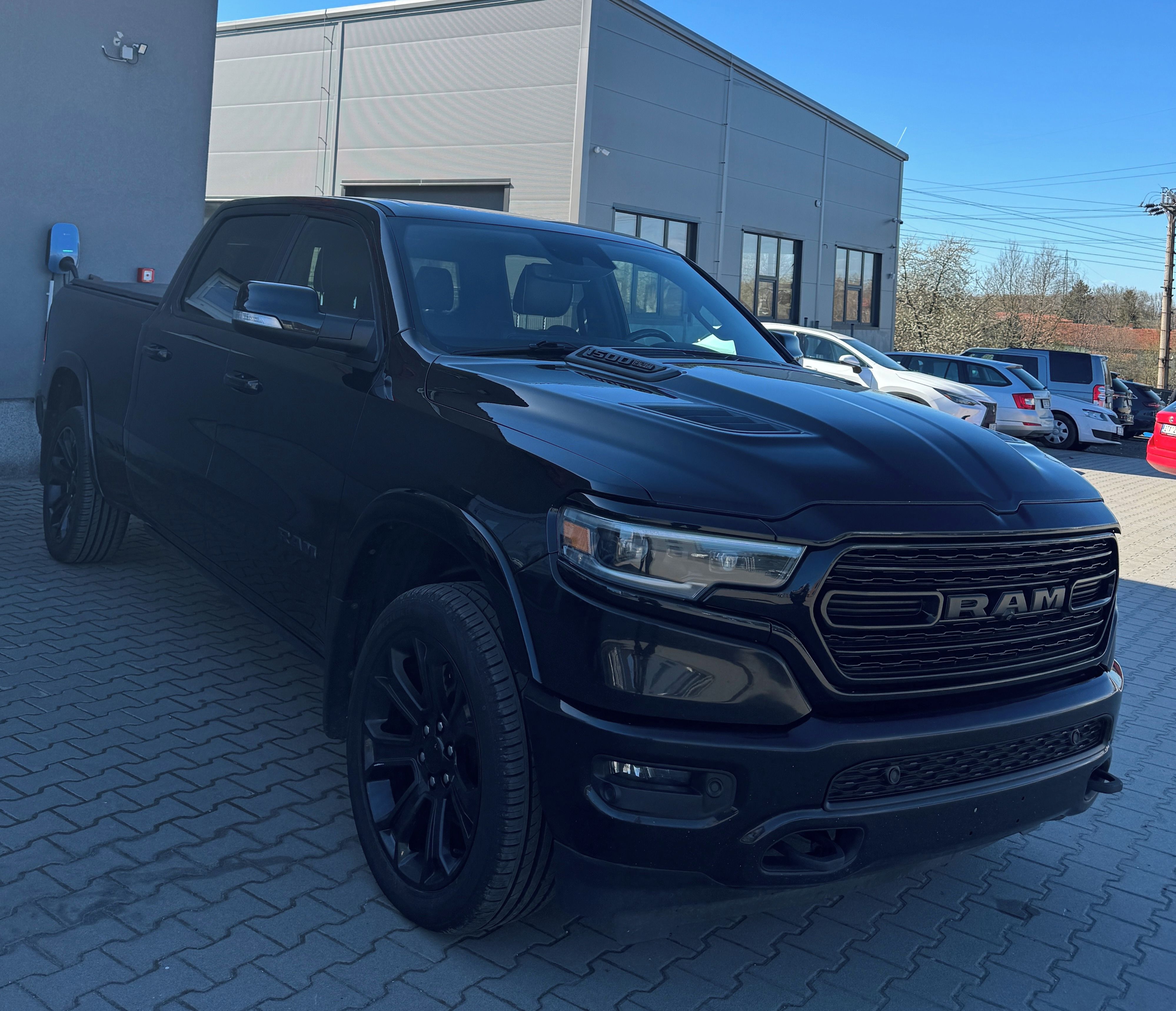 Dodge Ram, LIMITED, 2020, nehavarovaný!