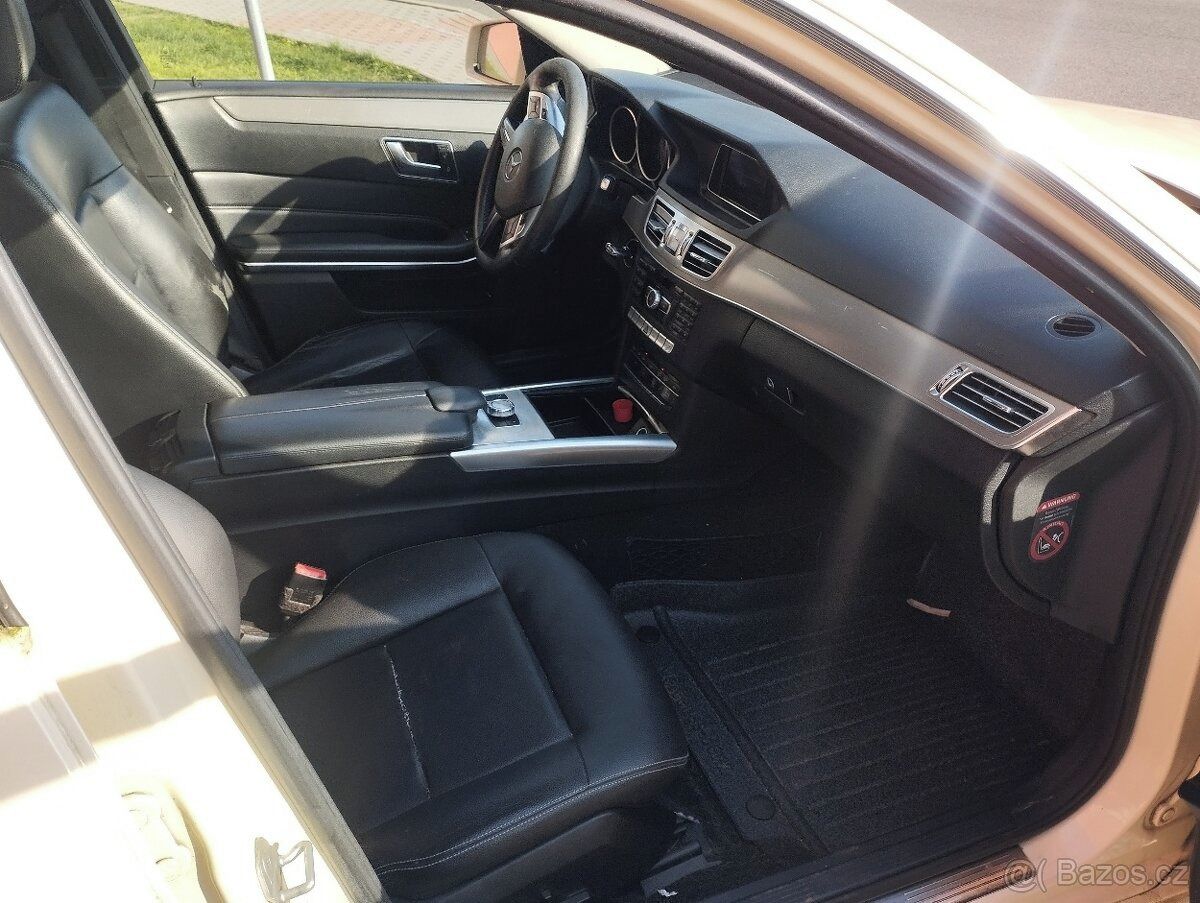 Mercedes-Benz Třídy E, E220 cdi - fotka 6
