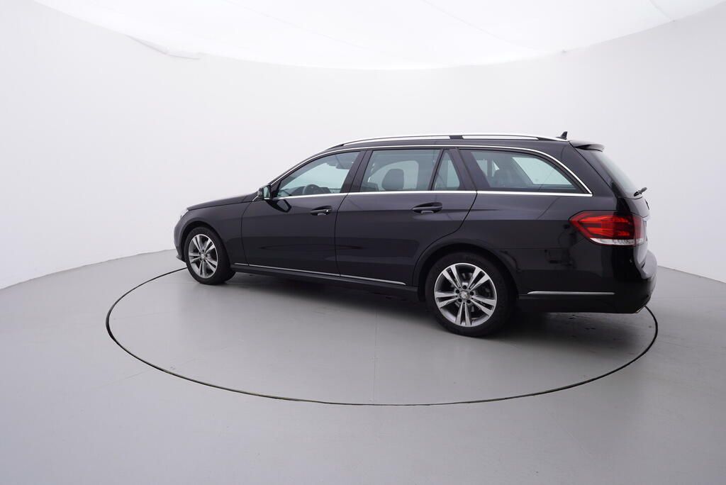 Mercedes-Benz Třídy E, 3.0 185 kW - fotka 3