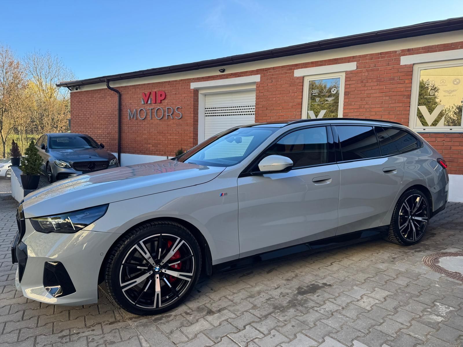 BMW Řada 5, 540xD-M PRO-R21-PANO-H&K - fotka 2