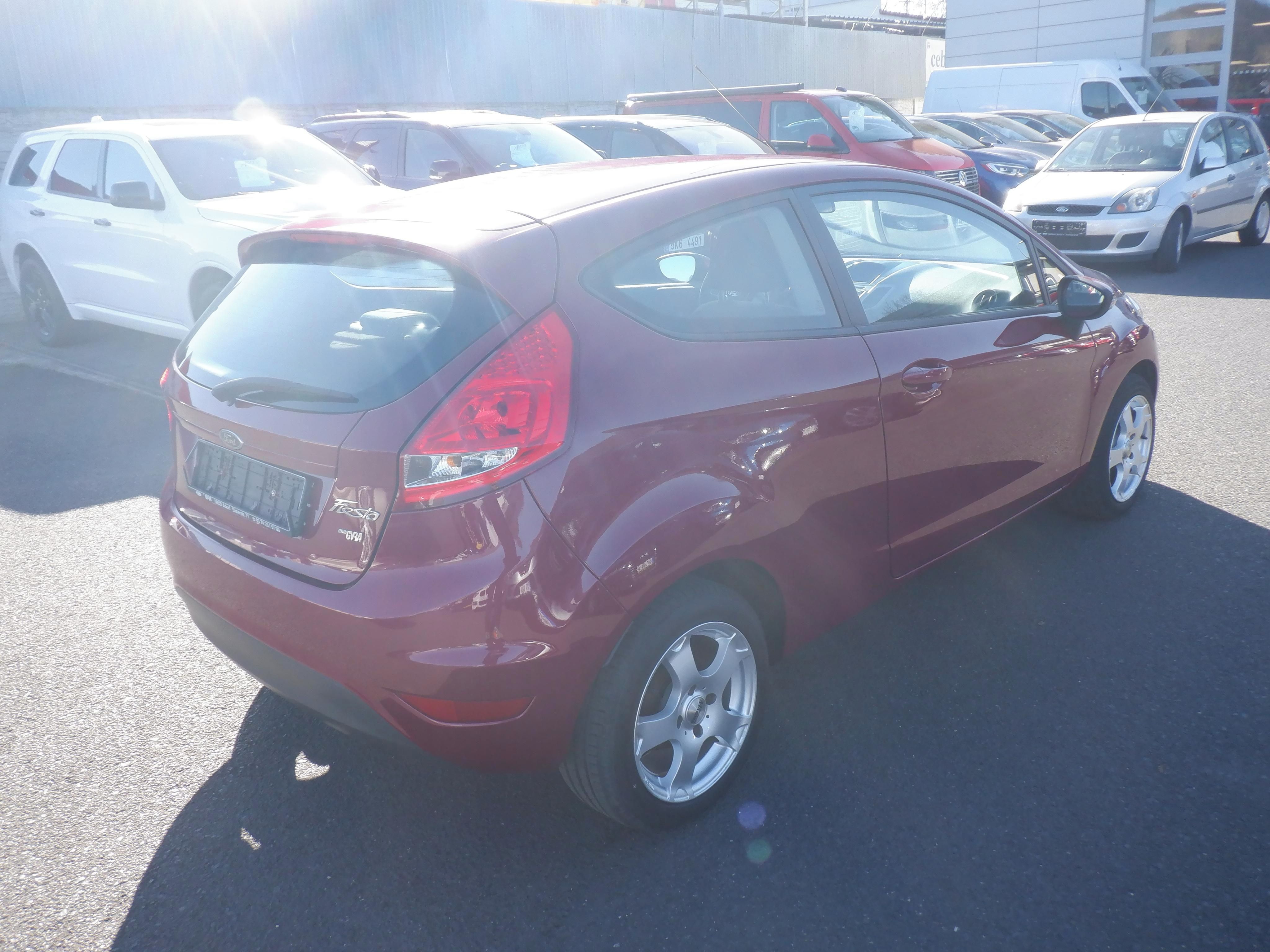Ford Fiesta, 1.2i Ambiente - fotka 5