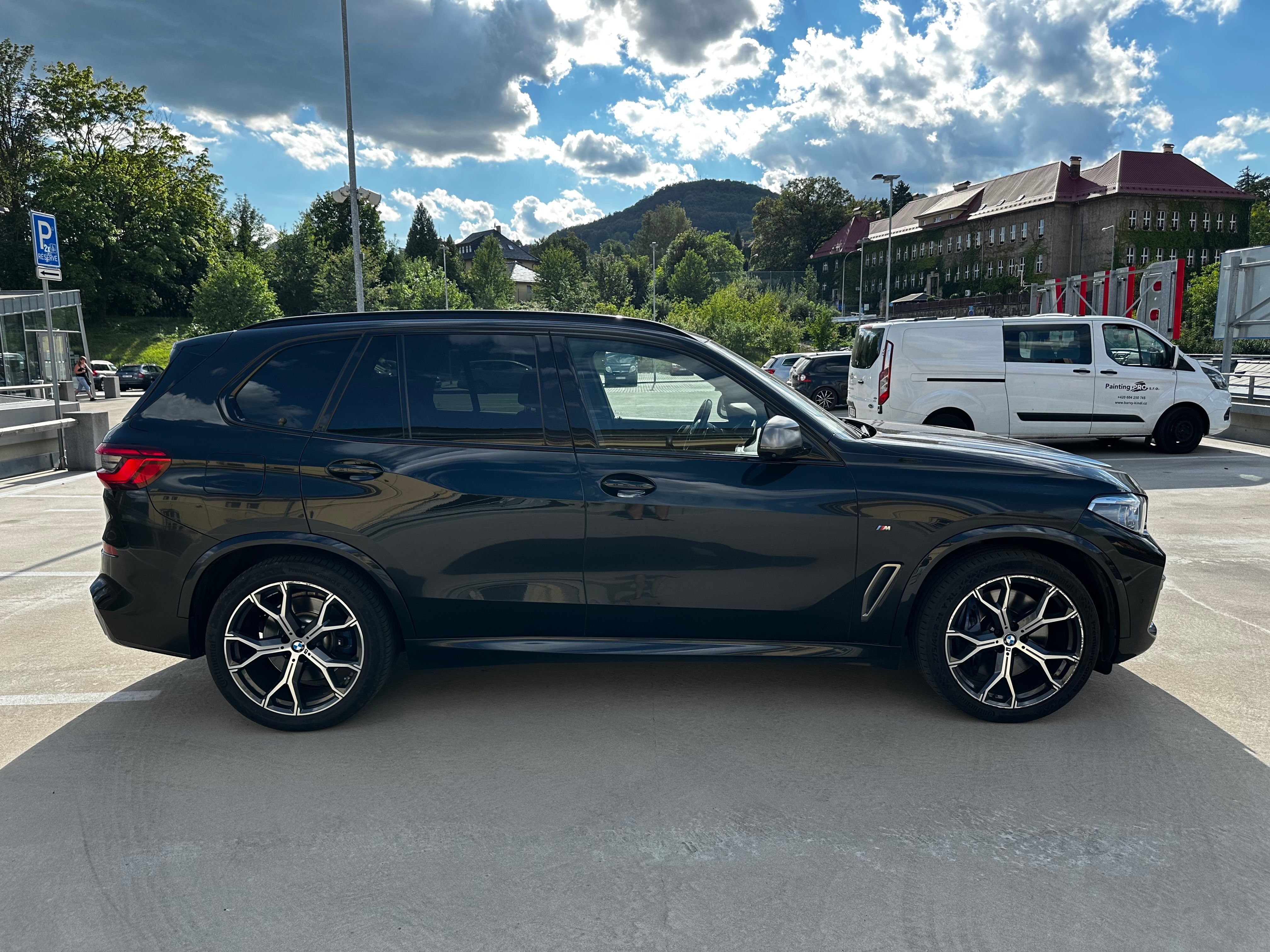 BMW X5, M50d, nové v ČR - fotka 4