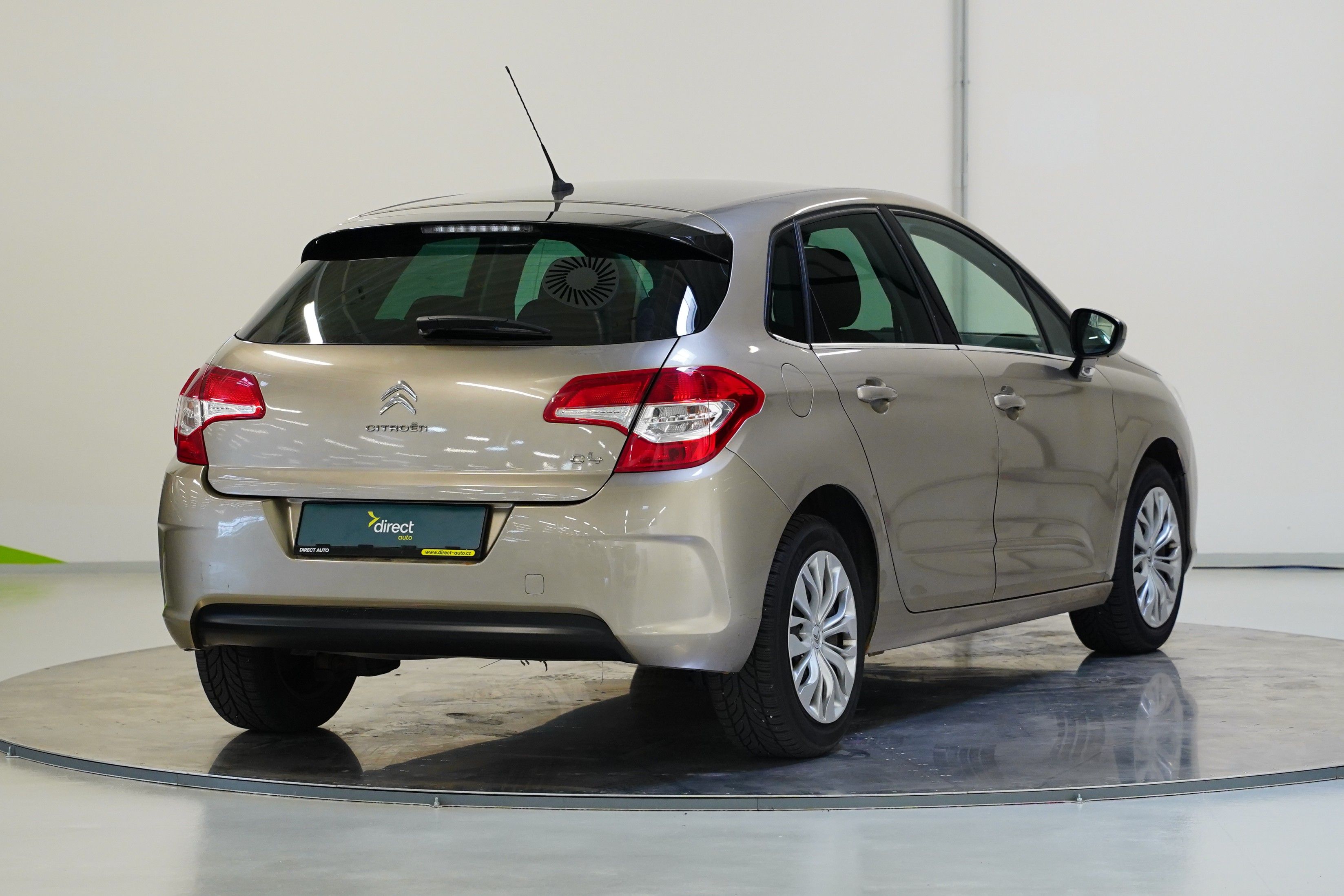 Citroën C4, 1.6 HDI 68 kW - fotka 2