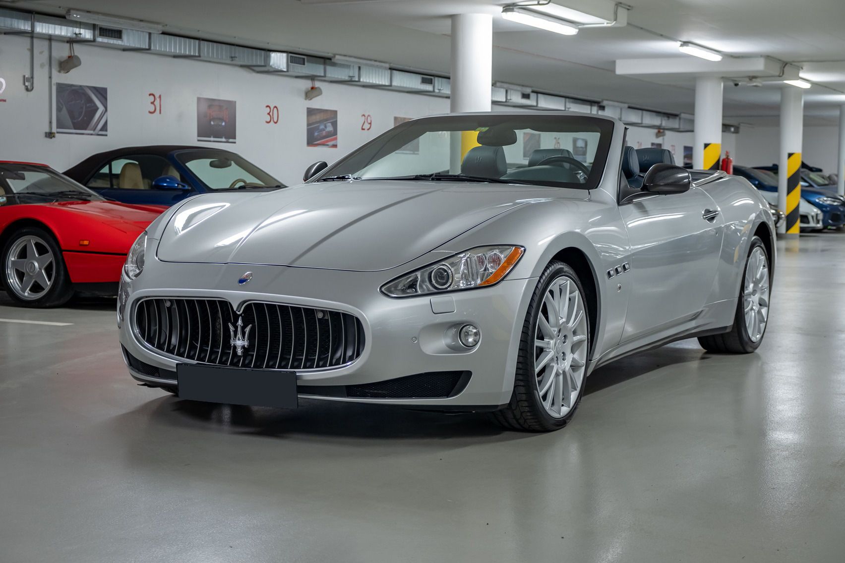 Maserati GranCabrio, od soukromého sběratele aut - fotka 3