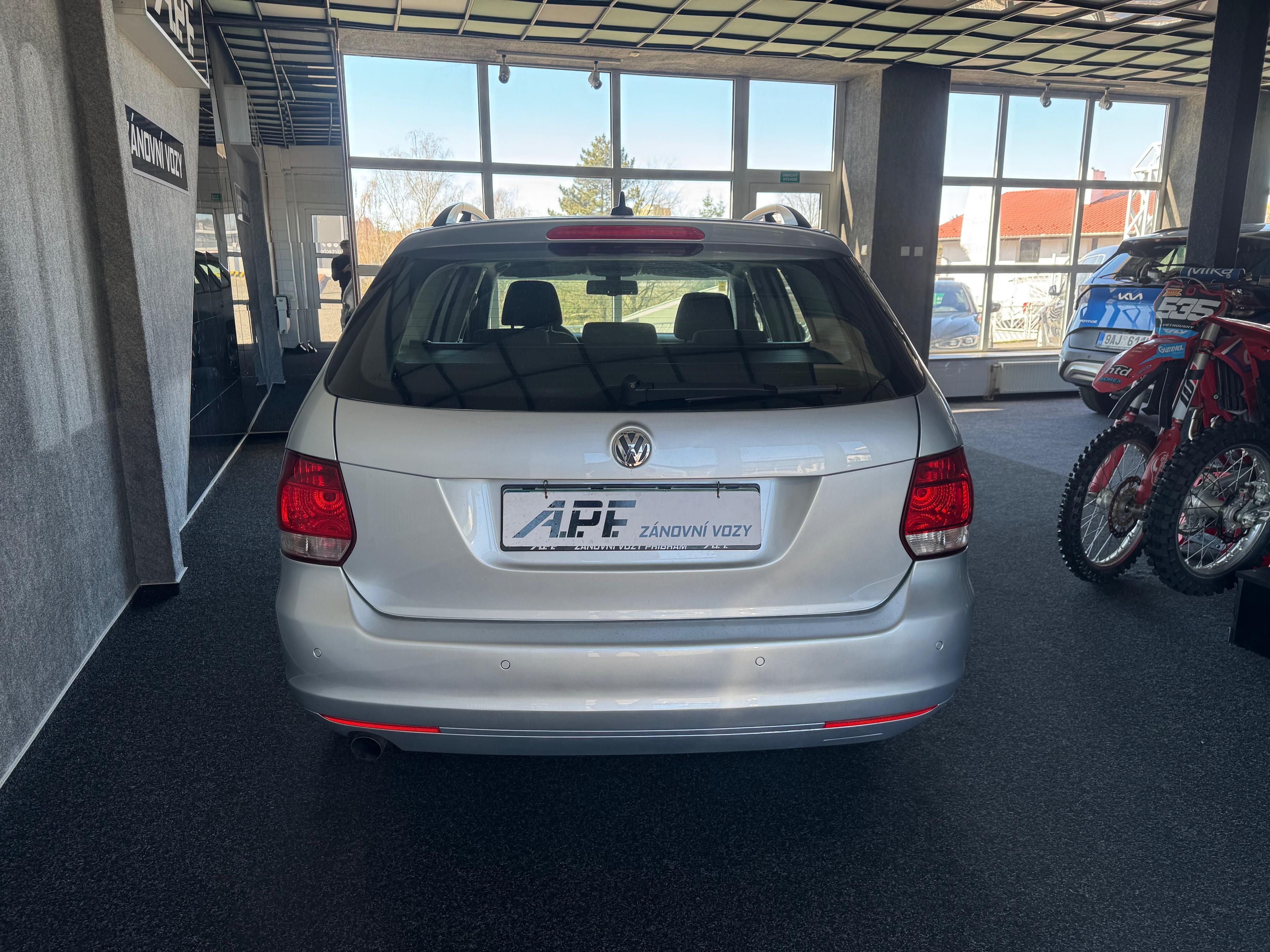 Volkswagen Golf, 1.6 TDI, Variant, bez koroze - fotka 4