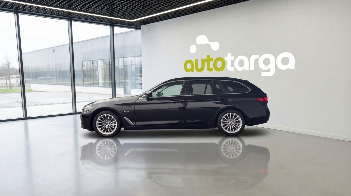 BMW Řada 5, 530 e Touring ACC 360° Alarman - fotka 3