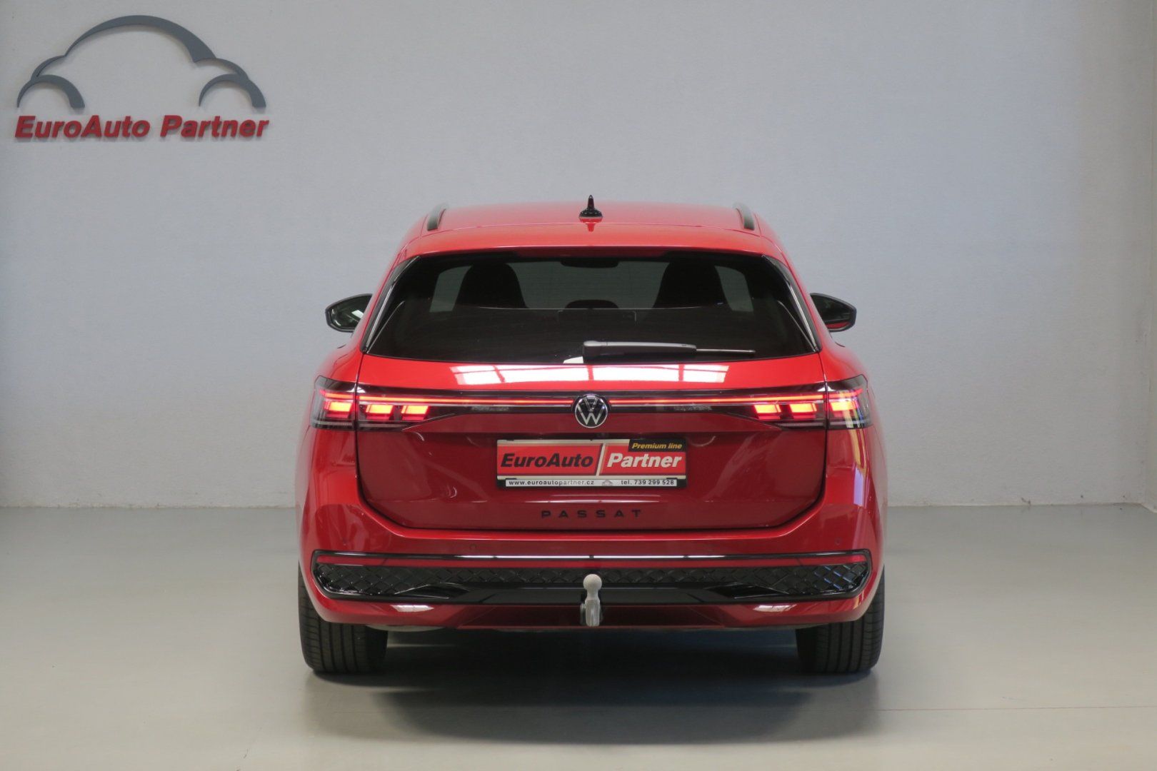 Volkswagen Passat, R-Line 2,0TDI 142kW 4M Nez.Top - fotka 3
