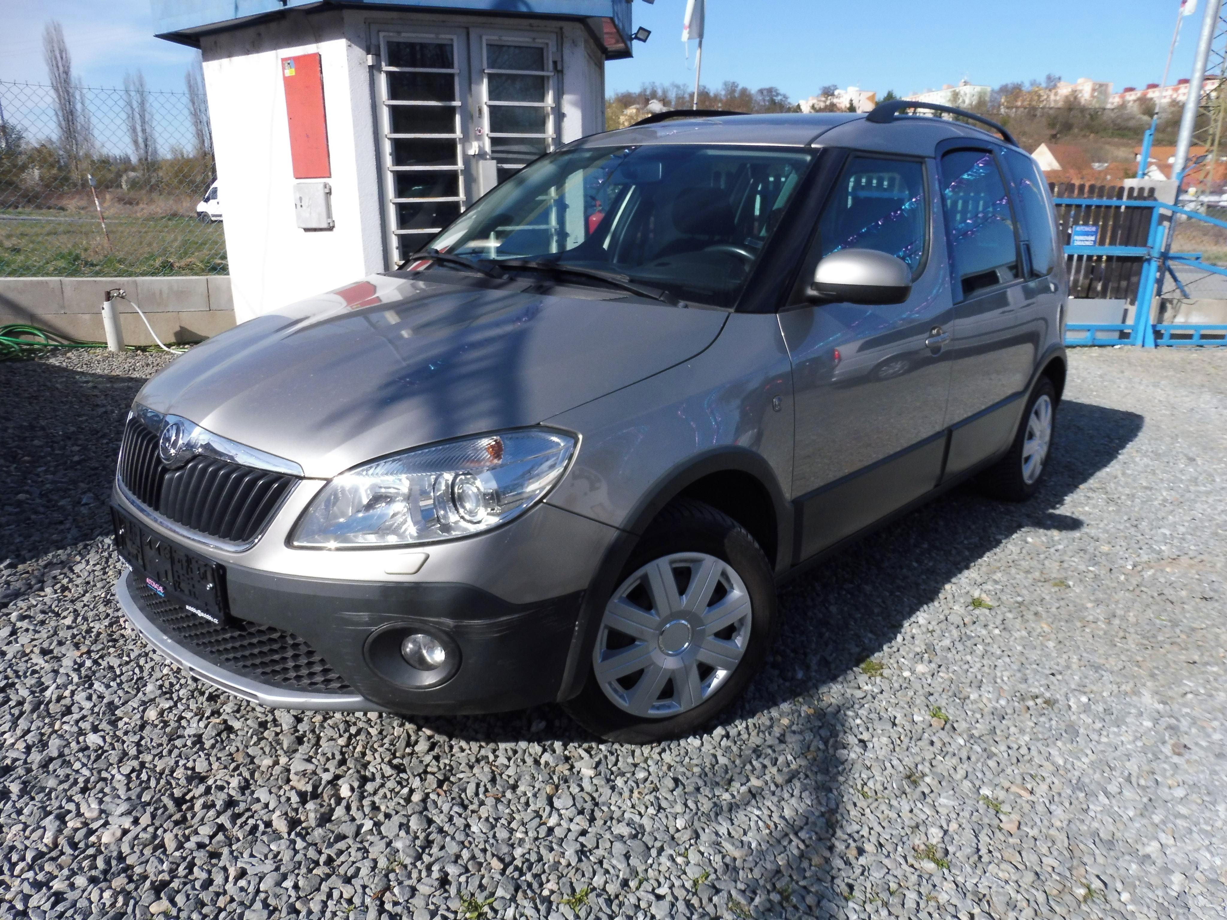 Škoda Roomster, 1,6 TDi Scout - fotka 2