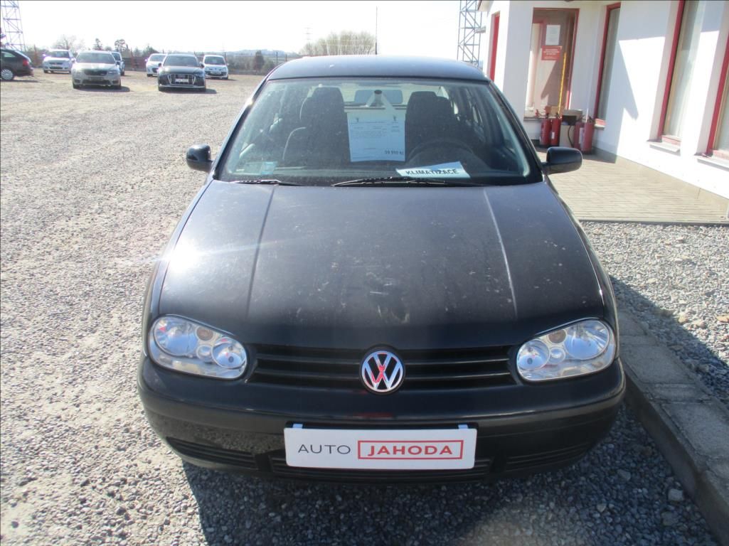 Volkswagen Golf, 1,6 i, klimatizace, ABS, - fotka 2