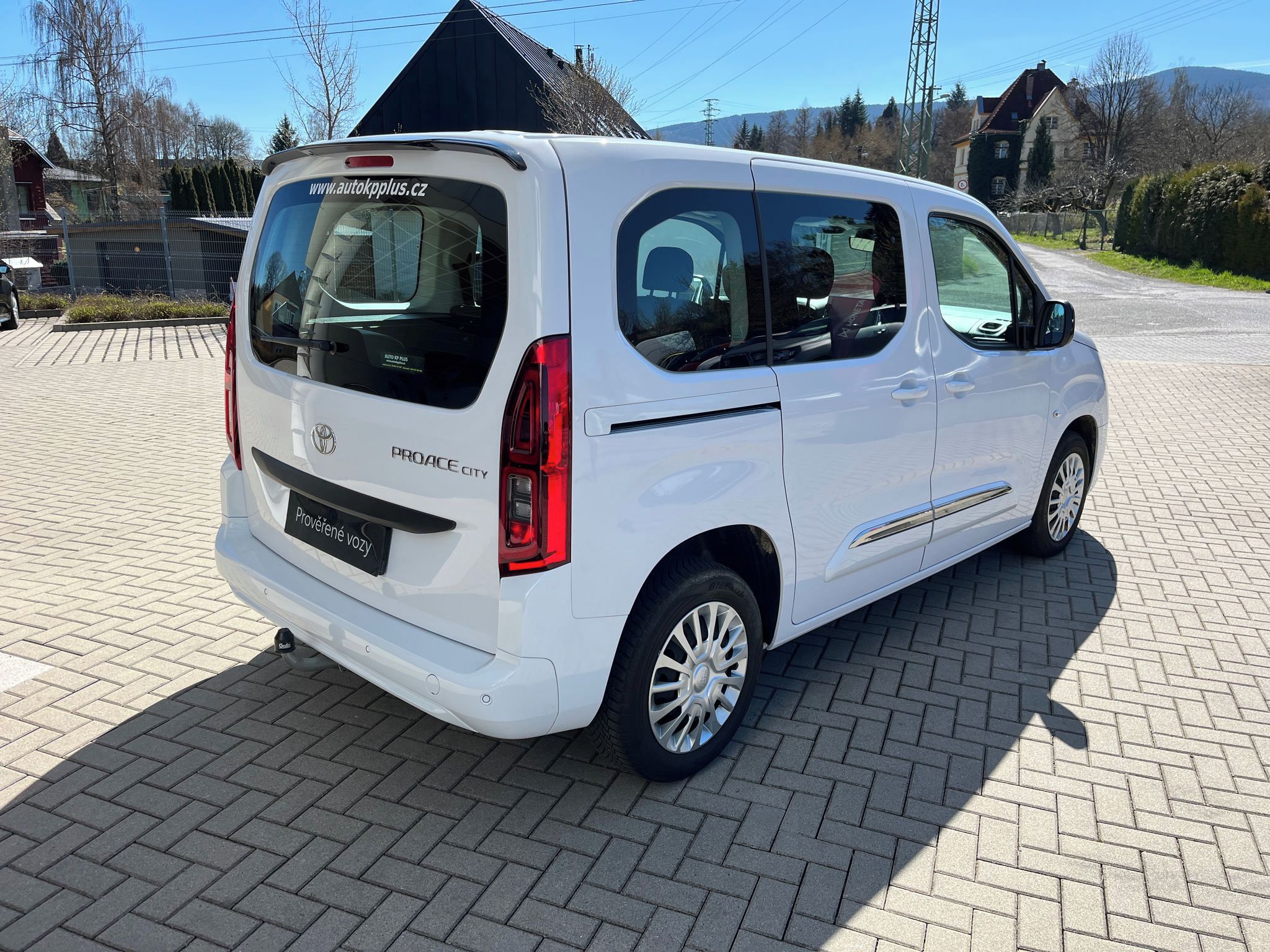 Toyota Proace City Verso, 1,5 D 100k Passenger Business - fotka 6
