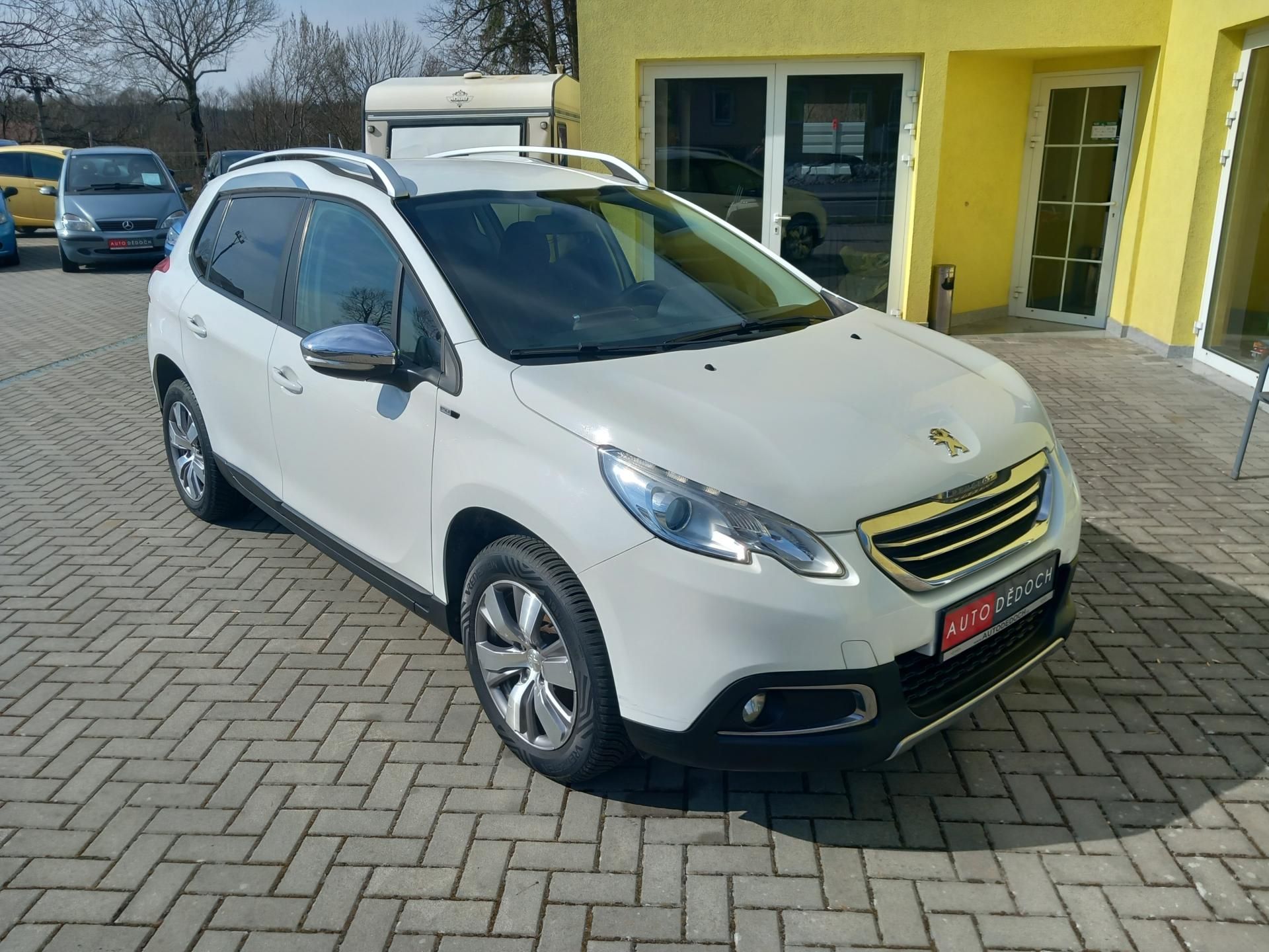 Peugeot 2008, 1,6HDi STYLE NAVI VYHŘ.SED.
