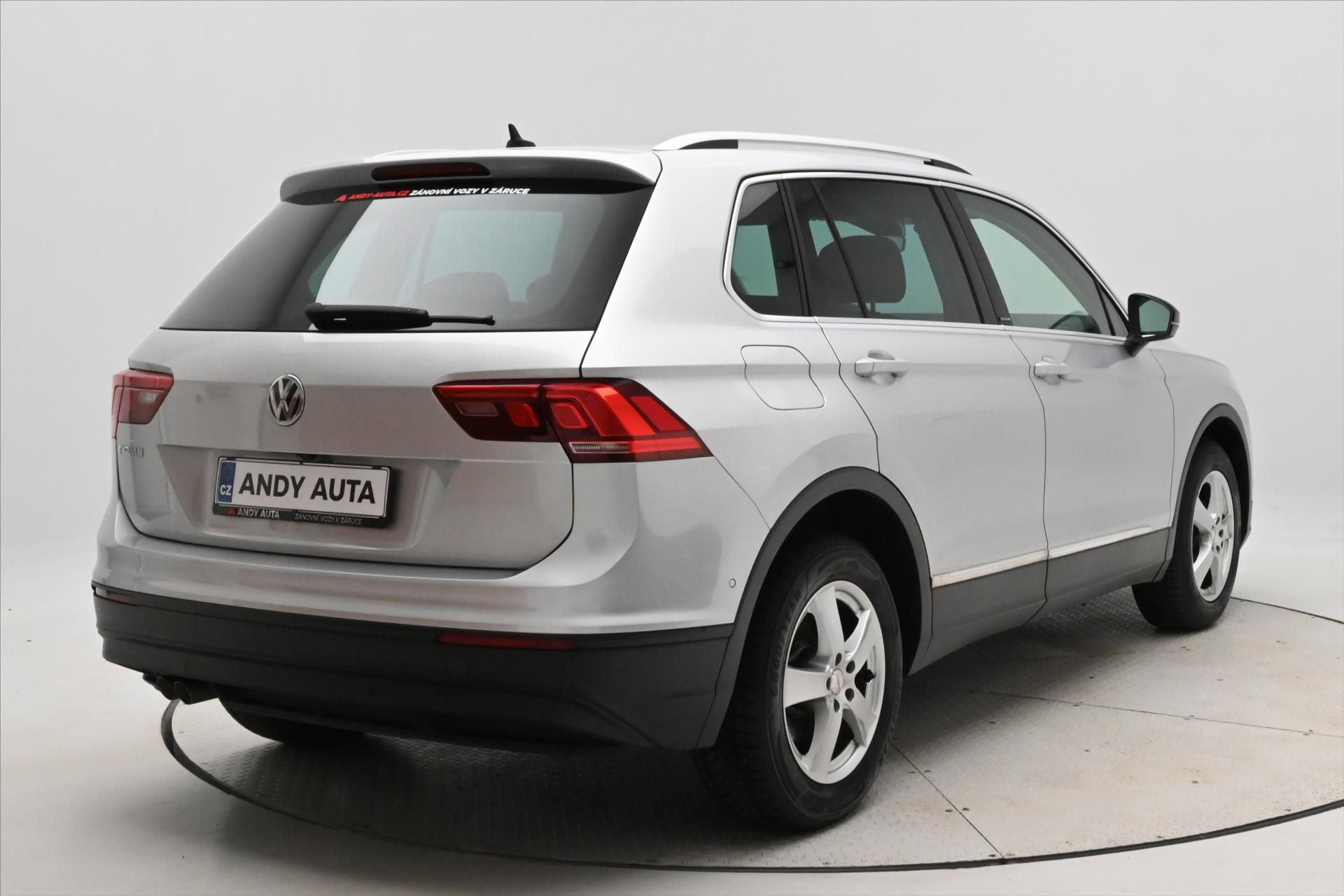 Volkswagen Tiguan, 2,0 TDI 110 kW DSG iQ.DRIVE Zá - fotka 5