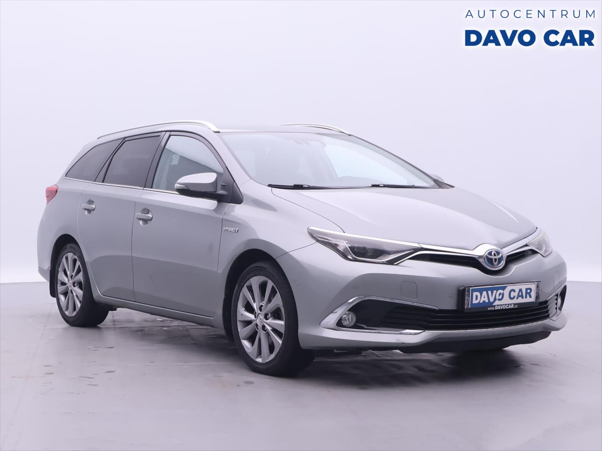 Toyota Auris, 1,8 Hybrid e-CVT Executive CZ