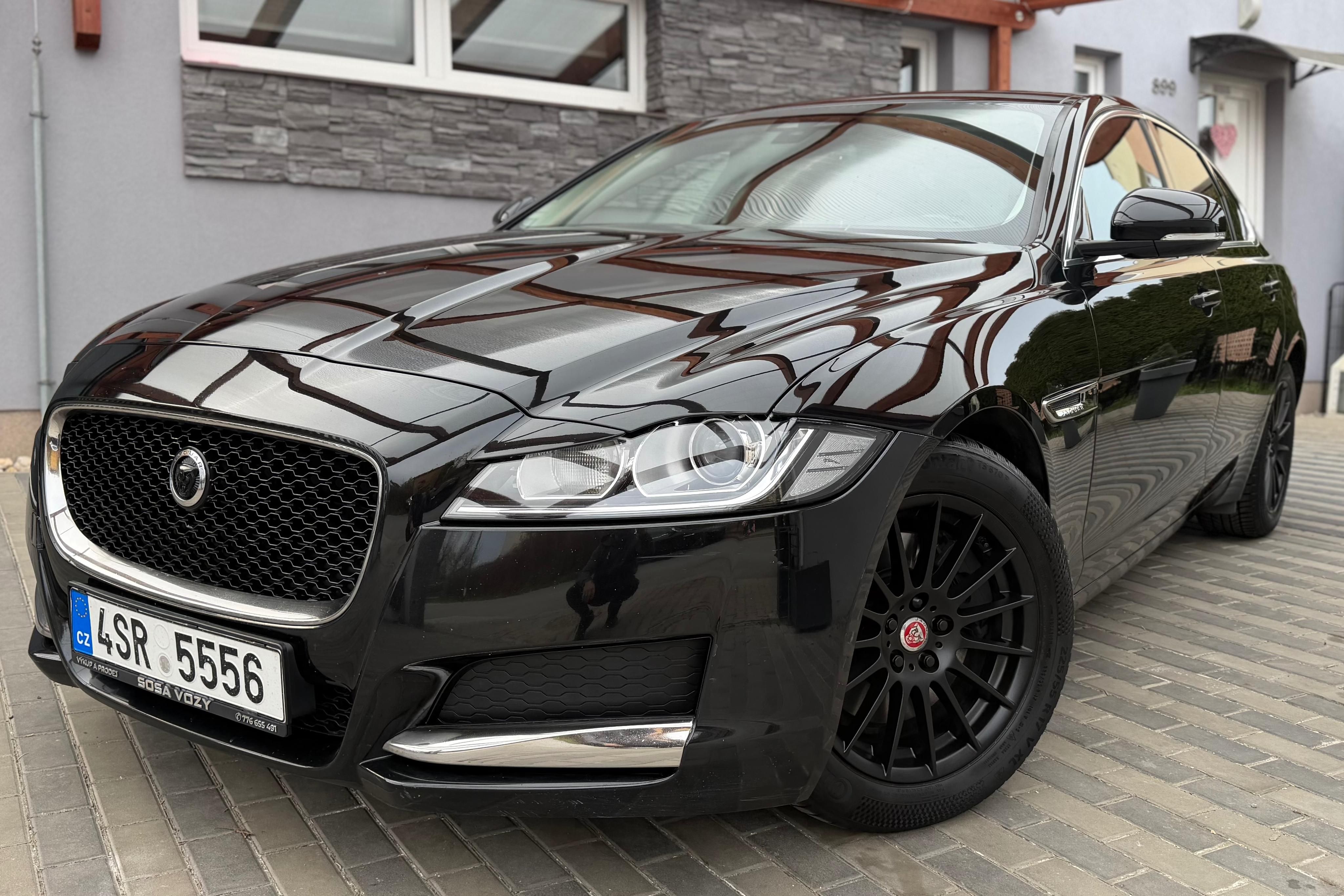 Jaguar XF - fotka 3