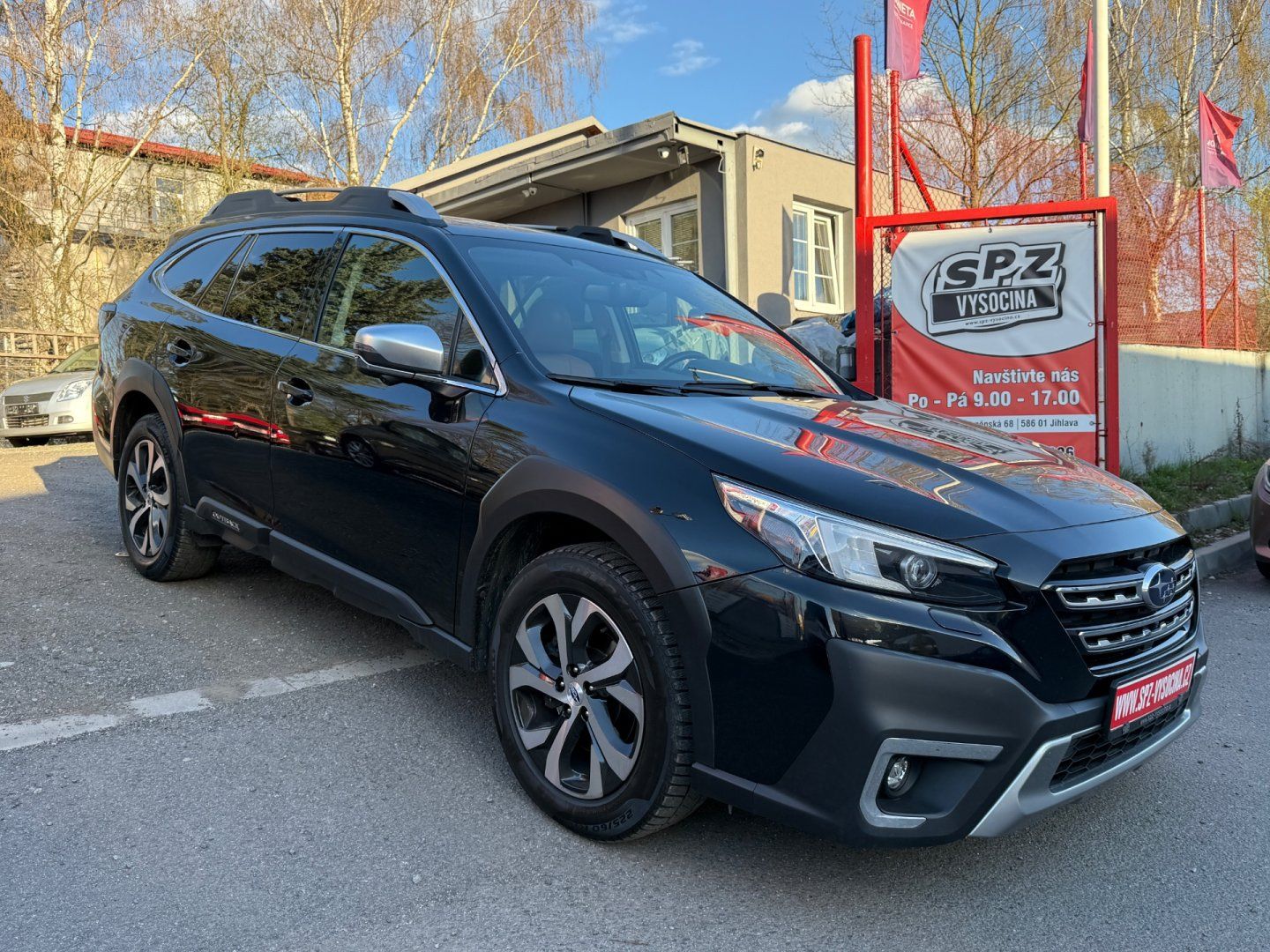 Subaru Outback, 2.5i CVT Touring - fotka 3