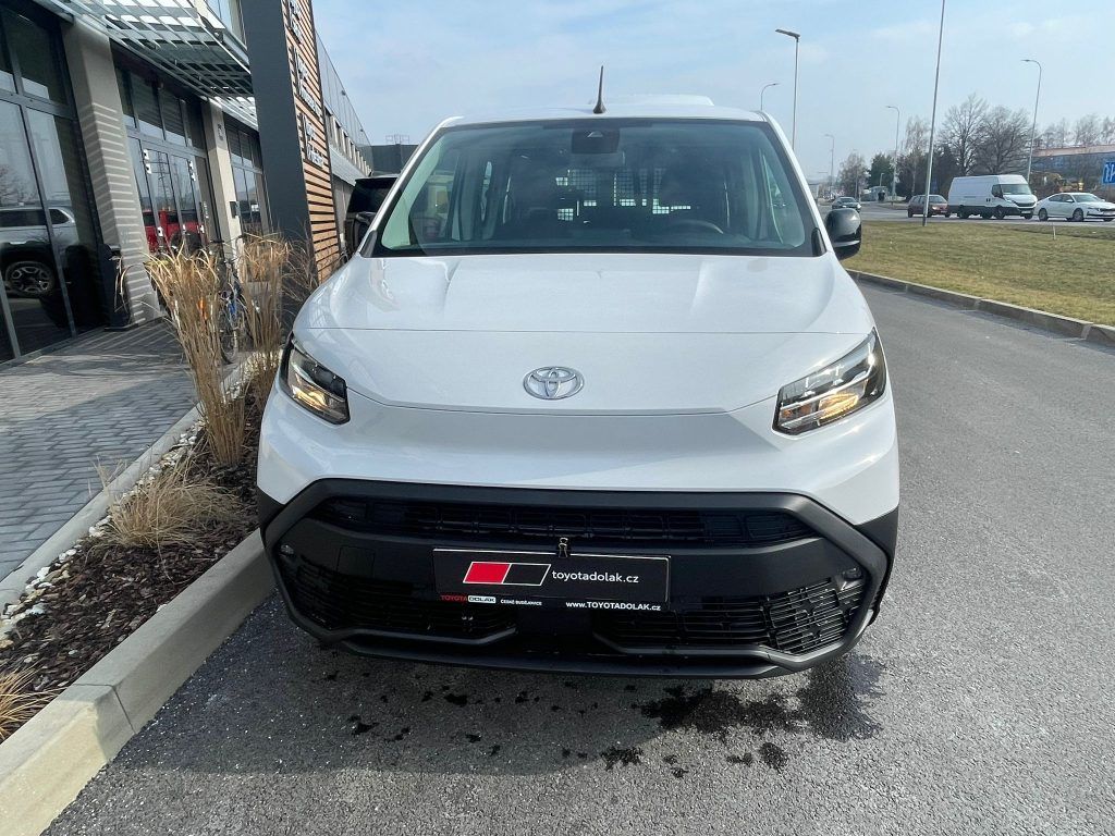 Toyota Proace City, 1.5L Diesel manuál - fotka 3