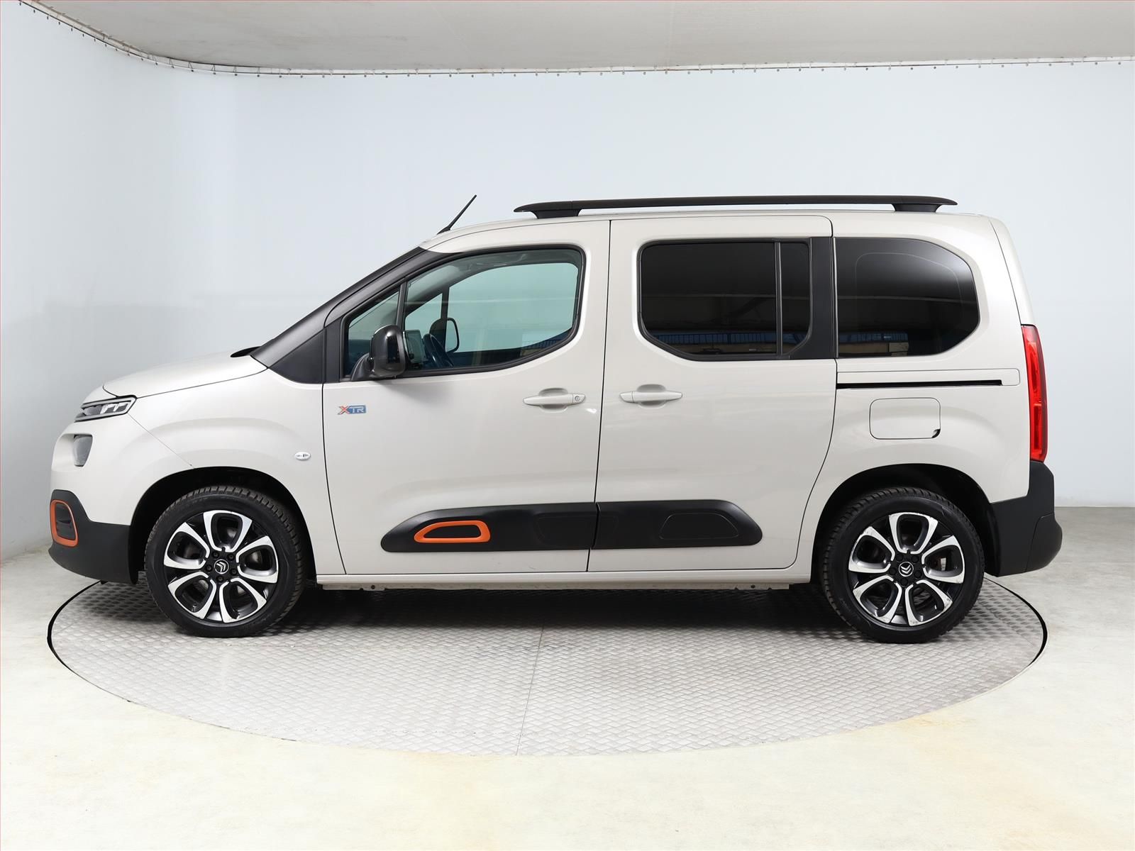 Citroën Berlingo, 1.5 BlueHDi, Feel, 5Míst - fotka 3