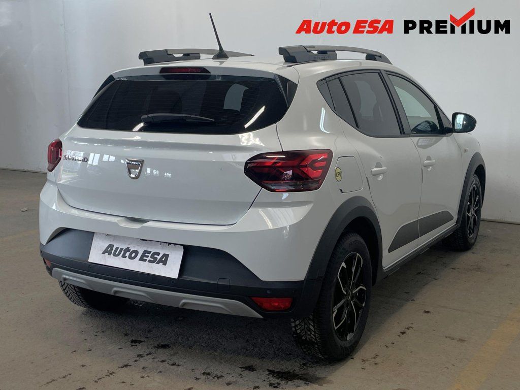 Dacia Sandero, 1.0i,1.maj,ČR,AC,tempo - fotka 4