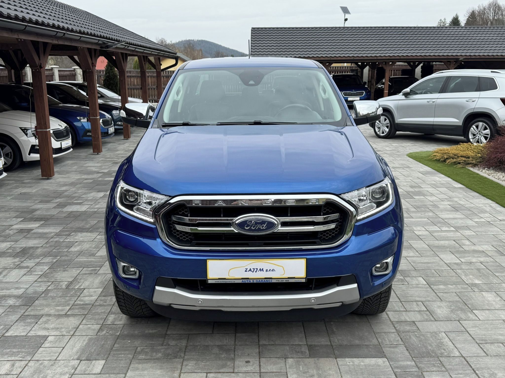 Ford Ranger, Limited 157kw + tažné z. - fotka 2