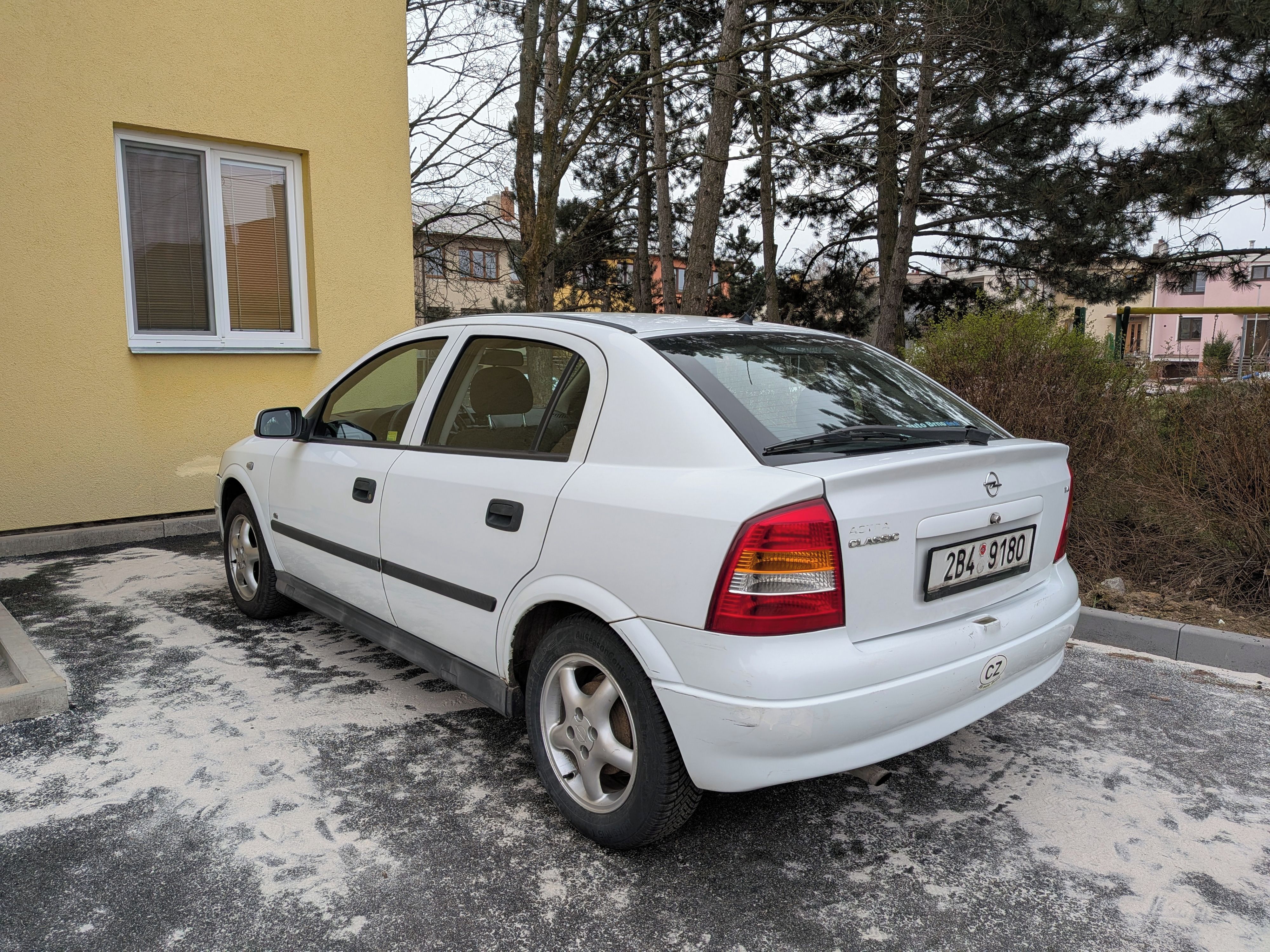 Opel Astra, Opel Astra Classic II 1.4 16V - fotka 2